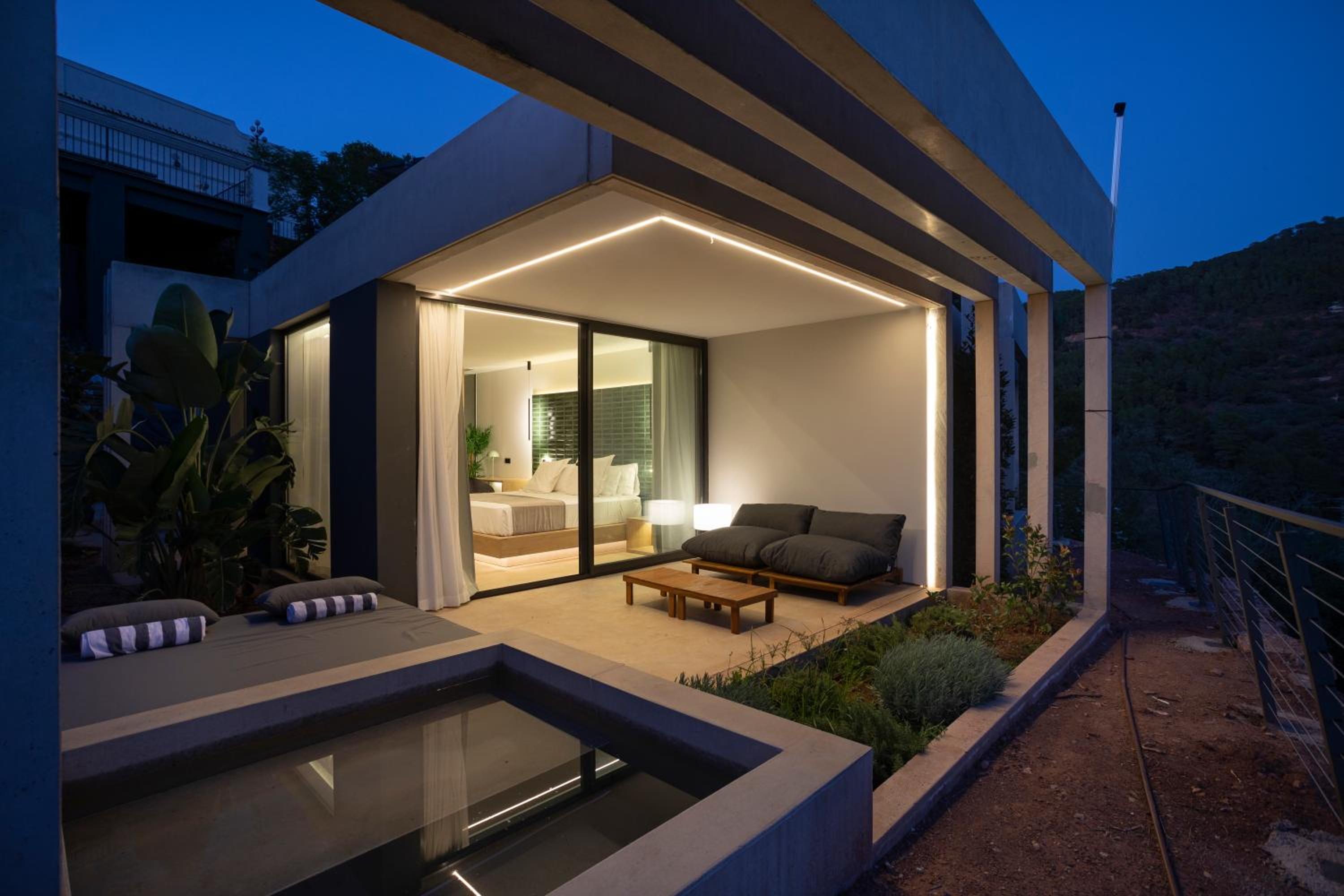 Deluxe Villa