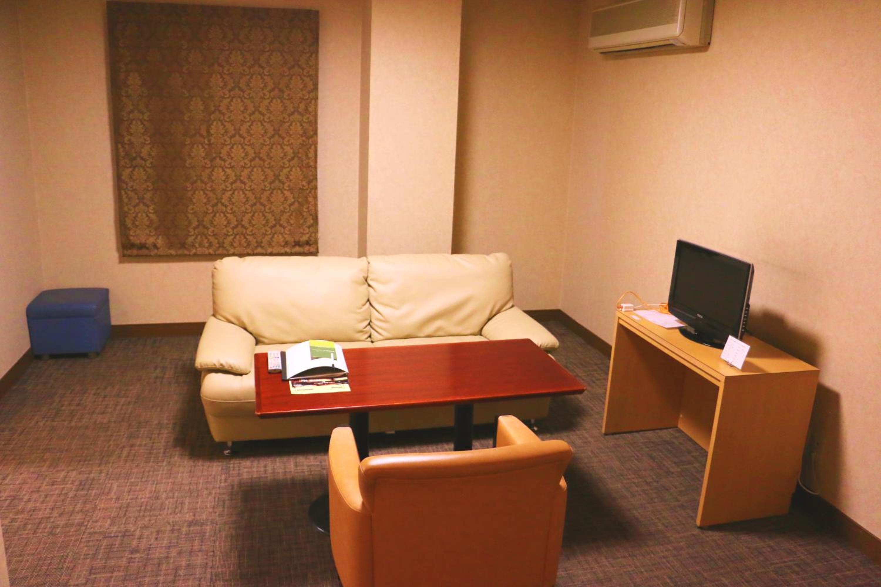 Superior Twin Room - Non-Smoking - Photo 12