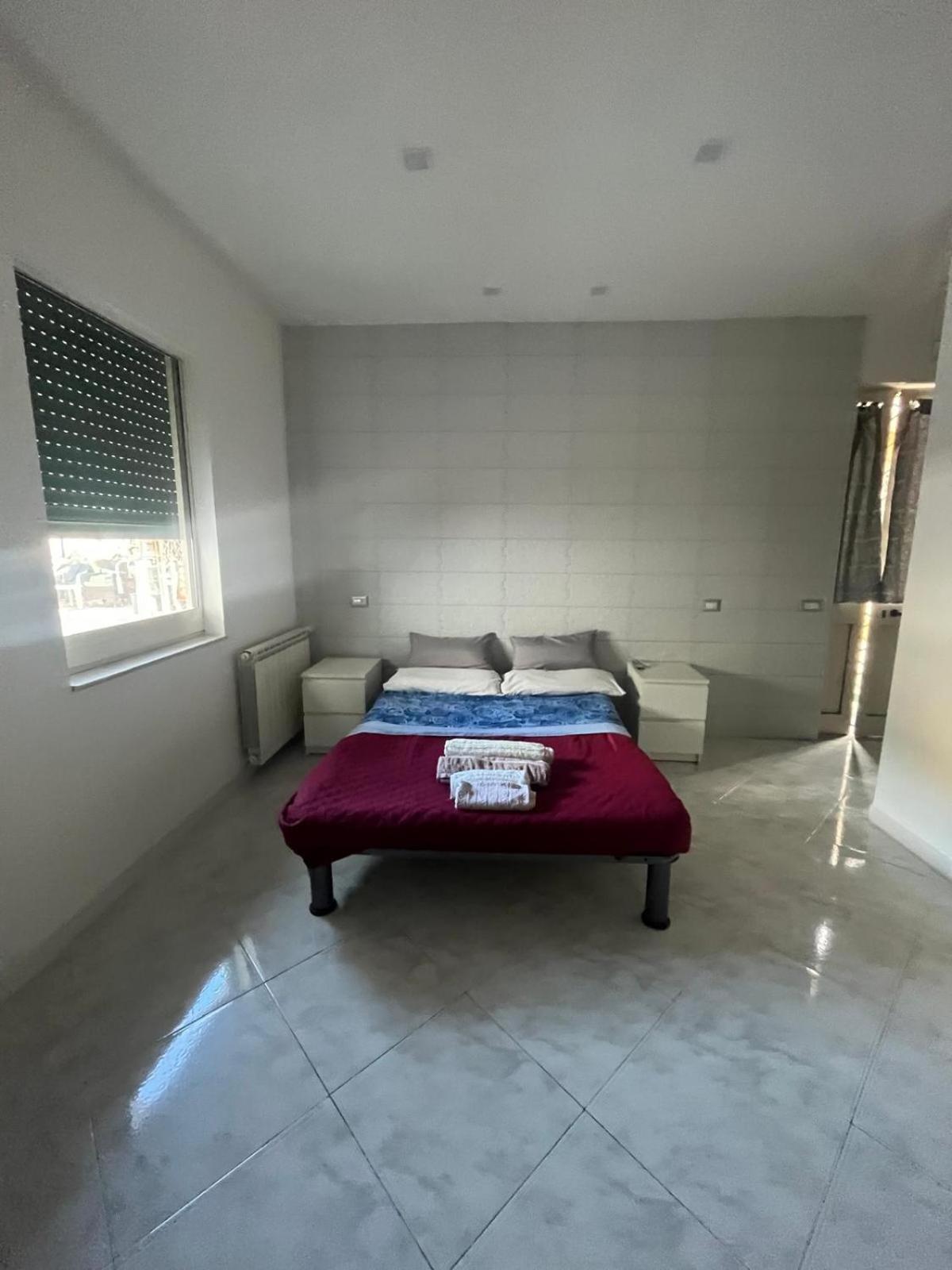 Large Double Room photo 3