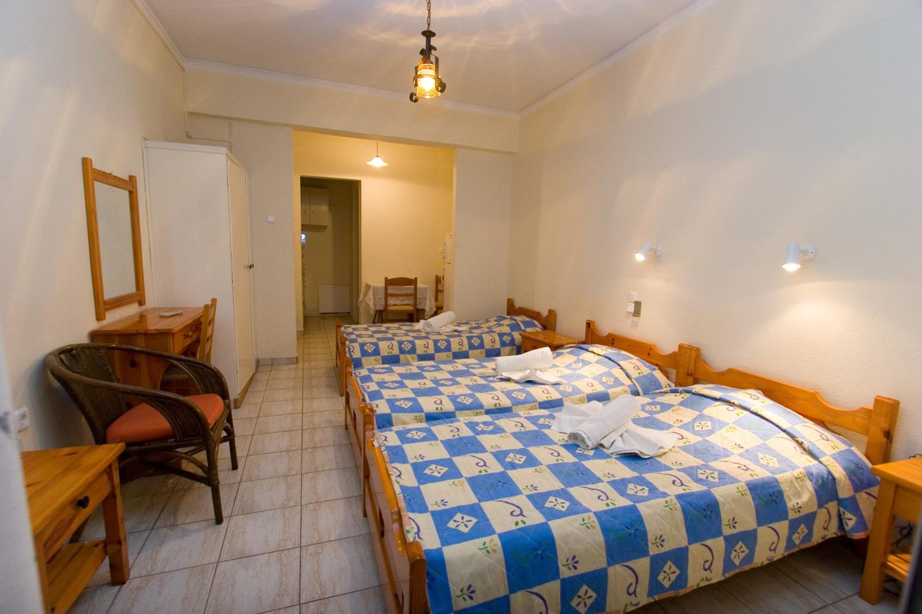 Studio Apartment photo 1