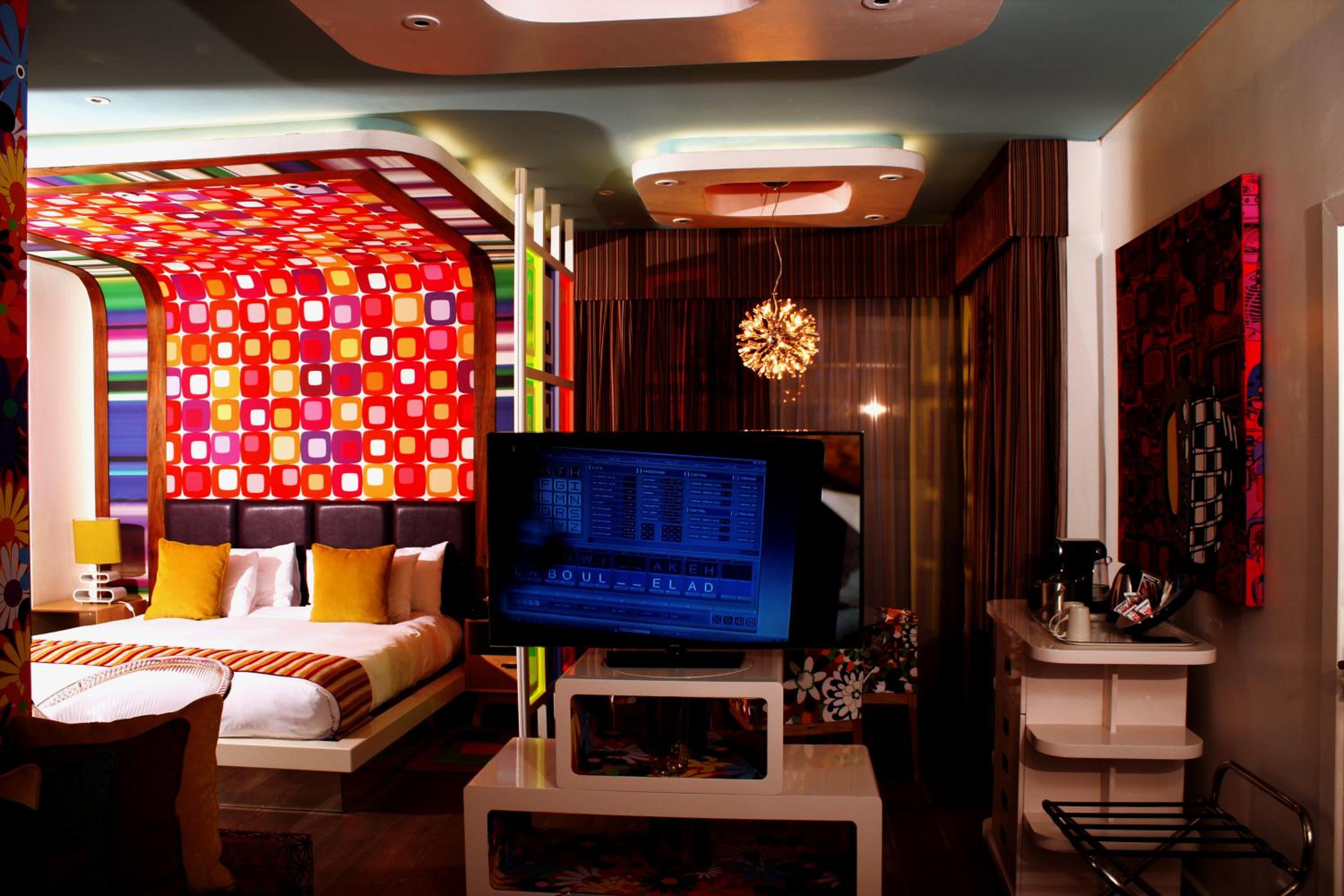 Suite - Photo 4