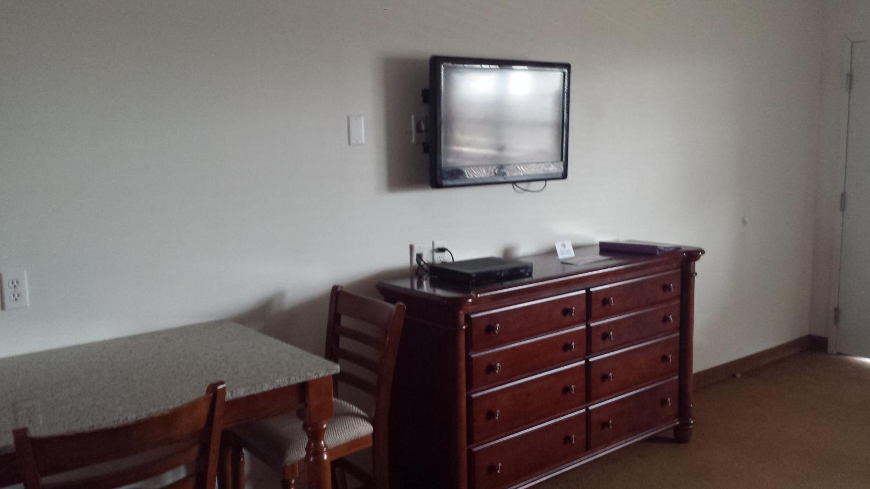 Standard Queen Room photo 3