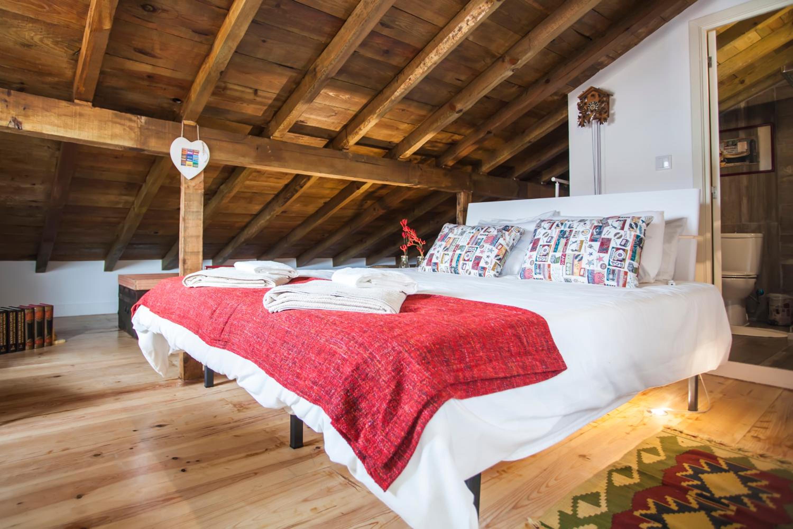 Twin Room - Photo 17