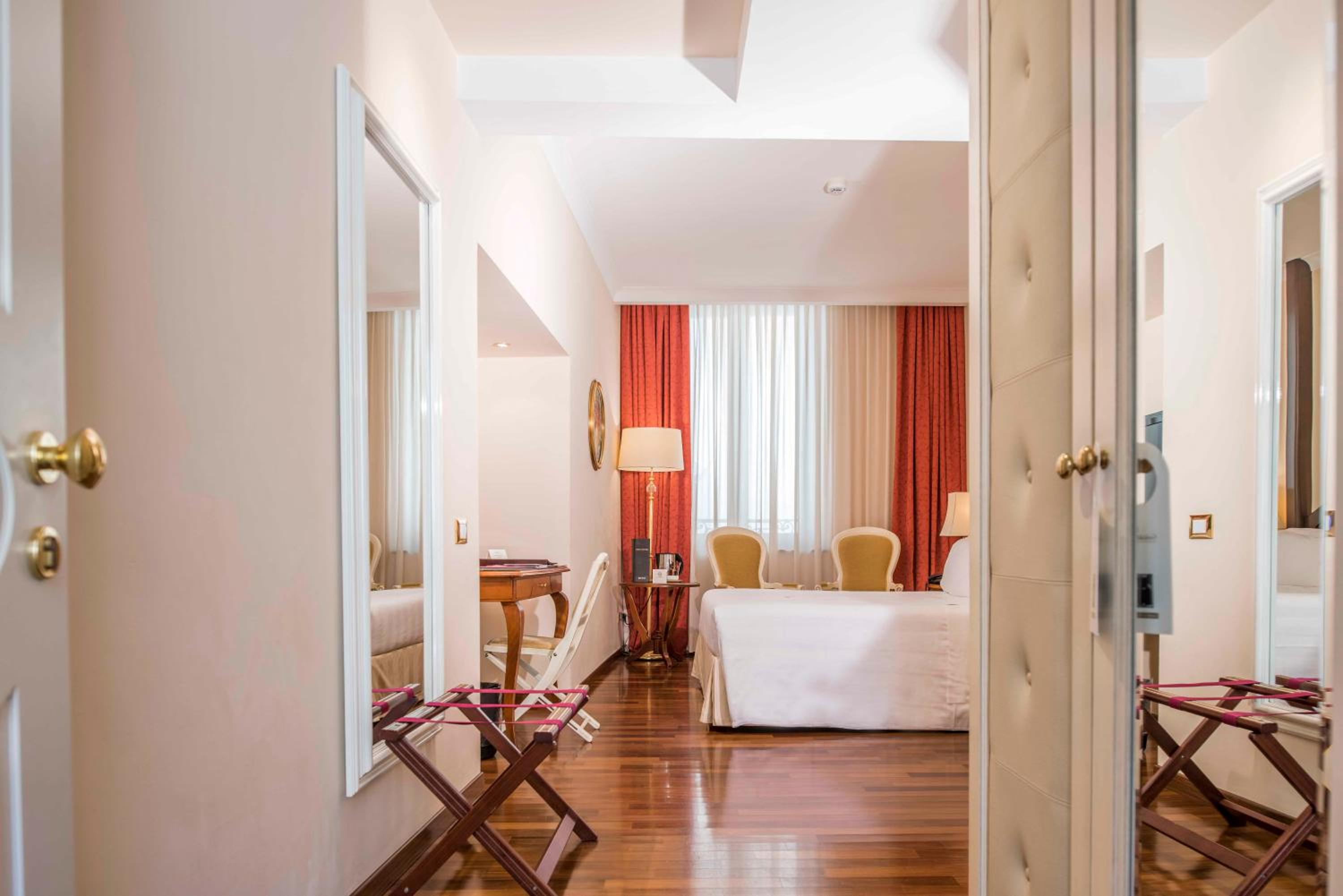 Deluxe Double or Twin Room - Photo 1