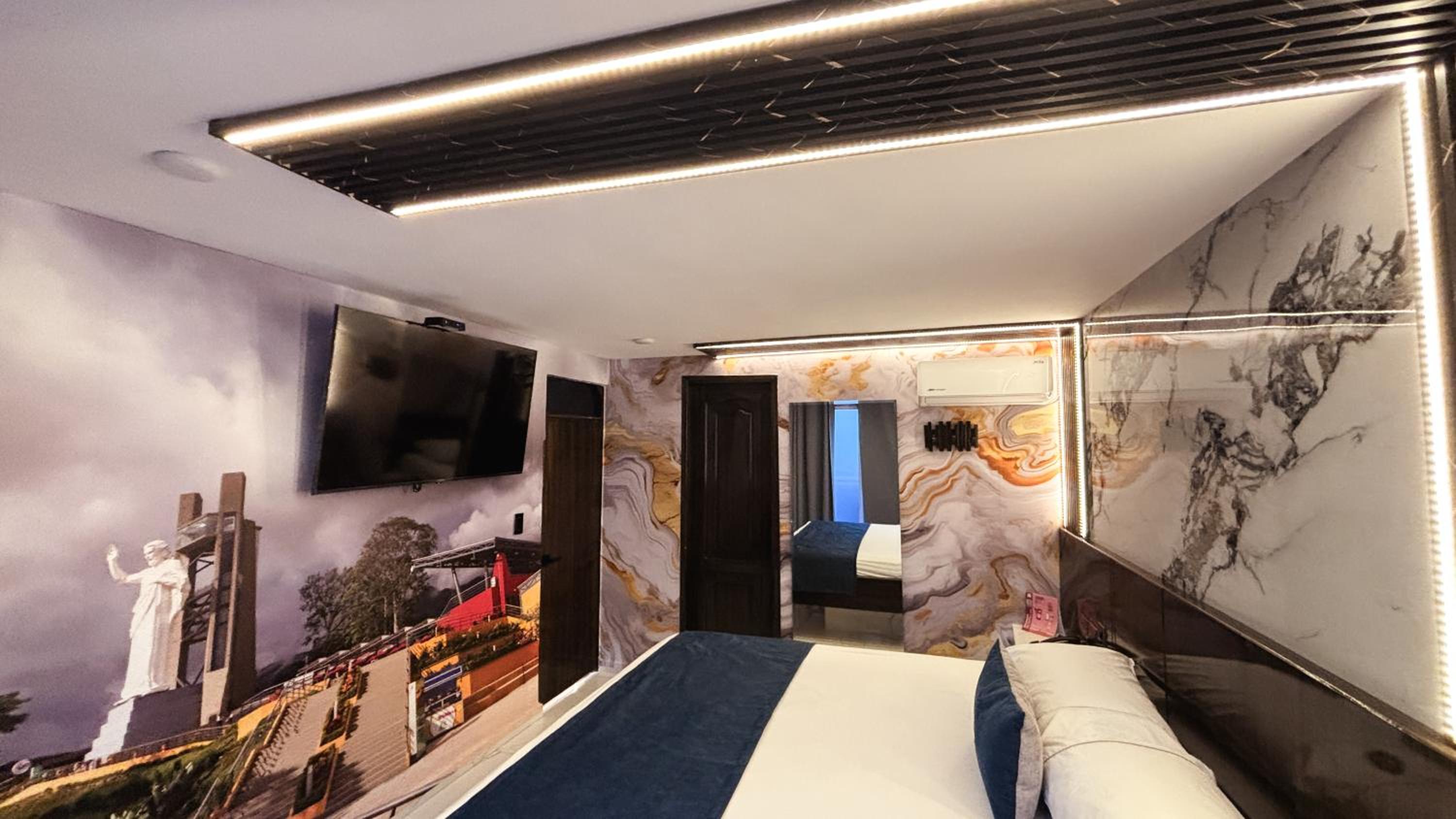 King Suite with Balcony