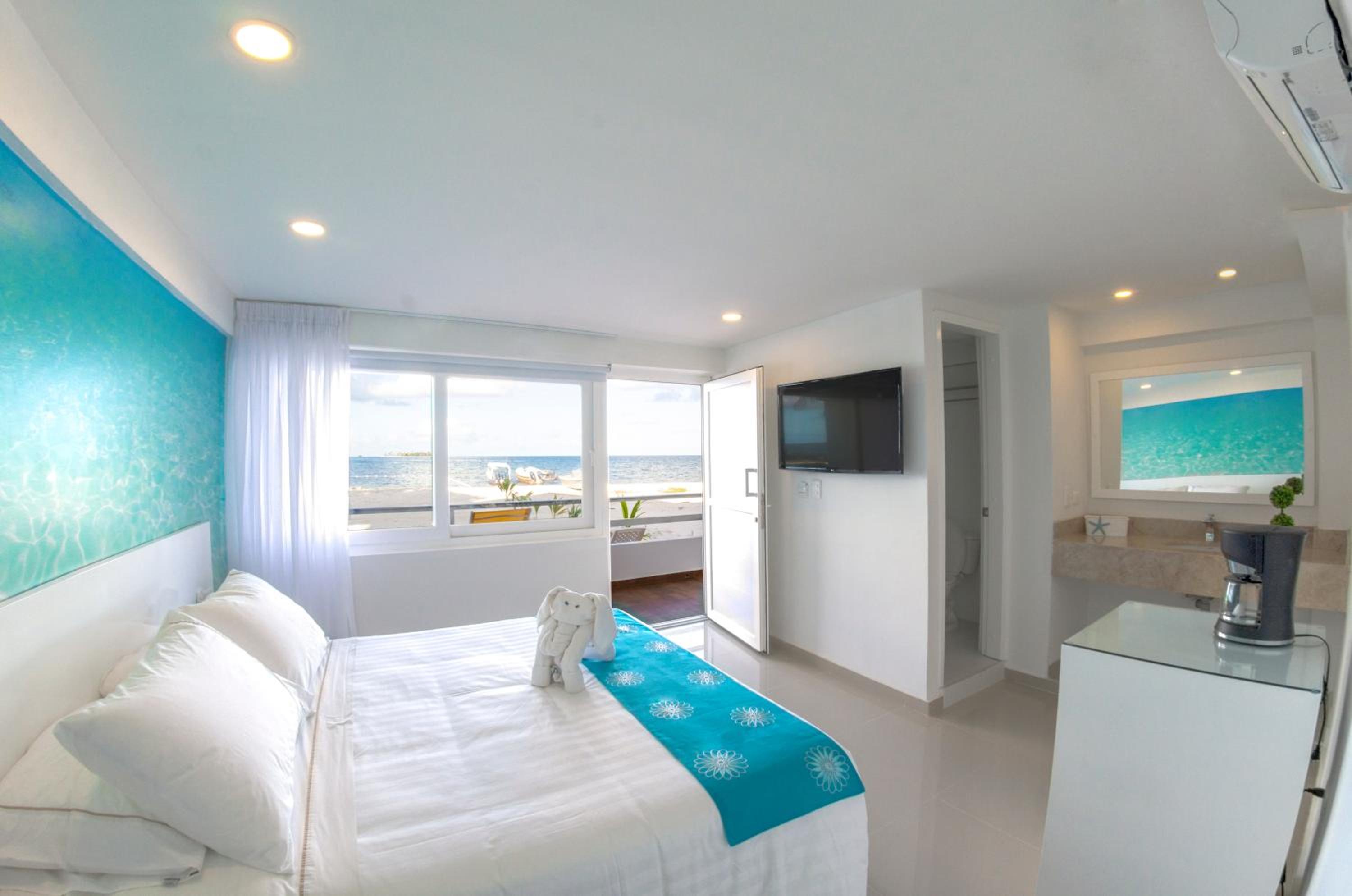 Double Room with Balcony and Sea View photo 1