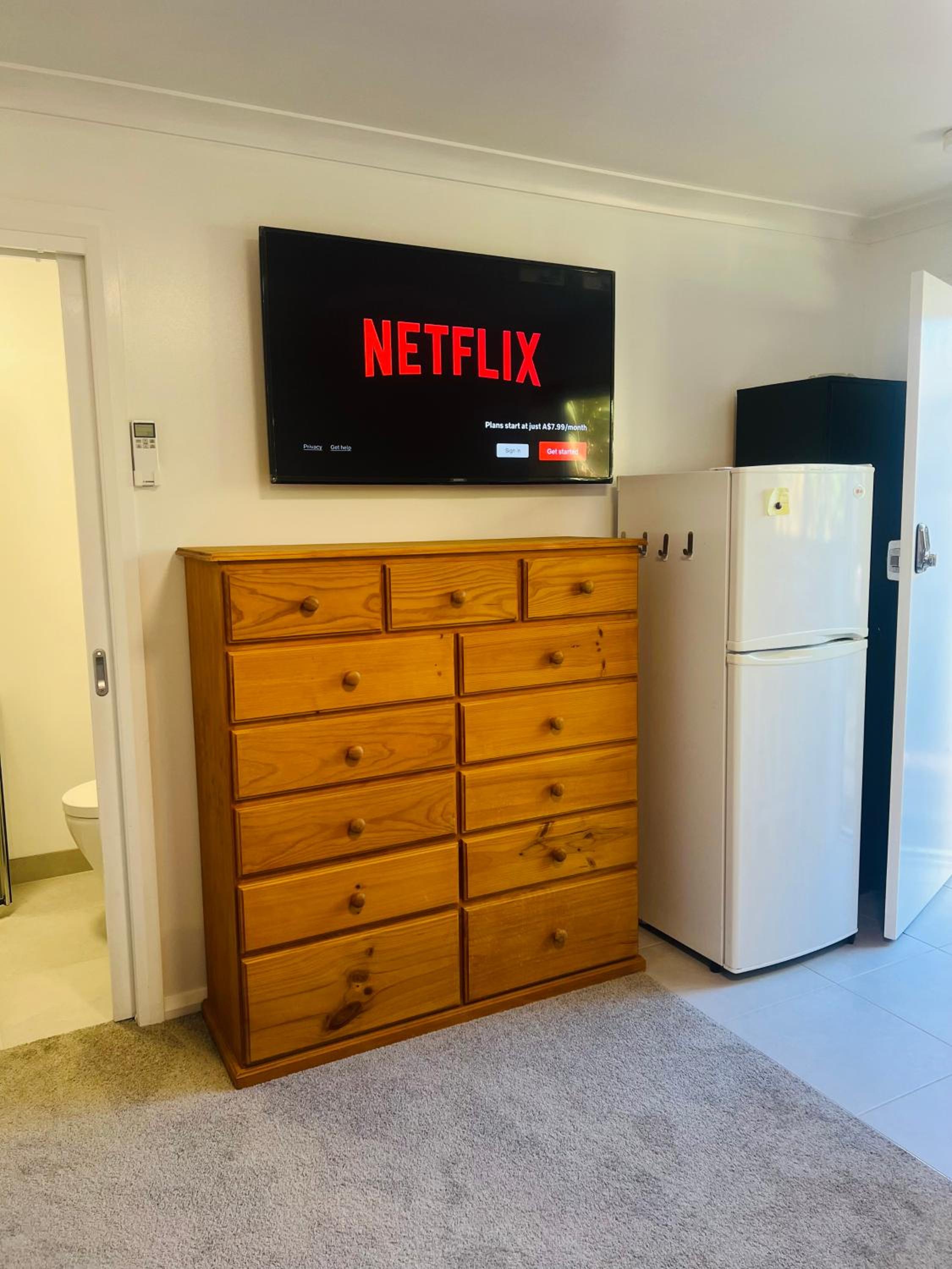 One-Bedroom Bungalow photo 2