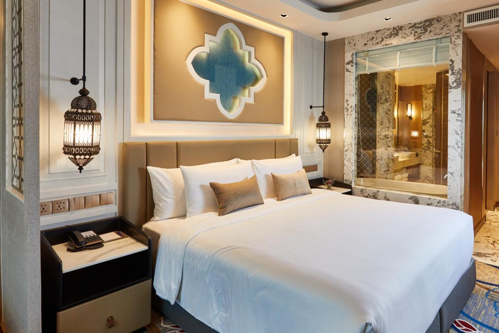 Jacuzzi Suite photo 3