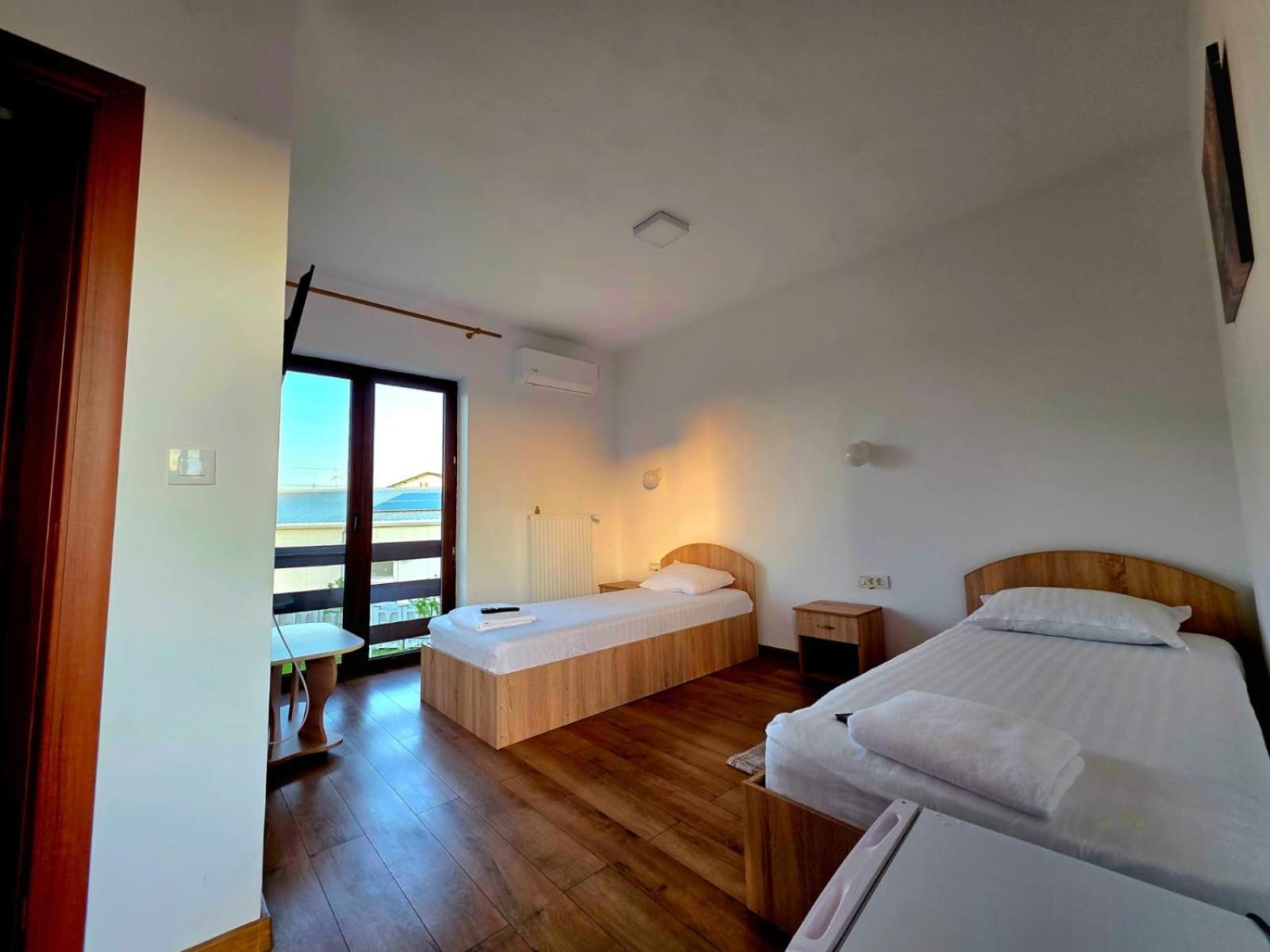 Double or Twin Room photo 2