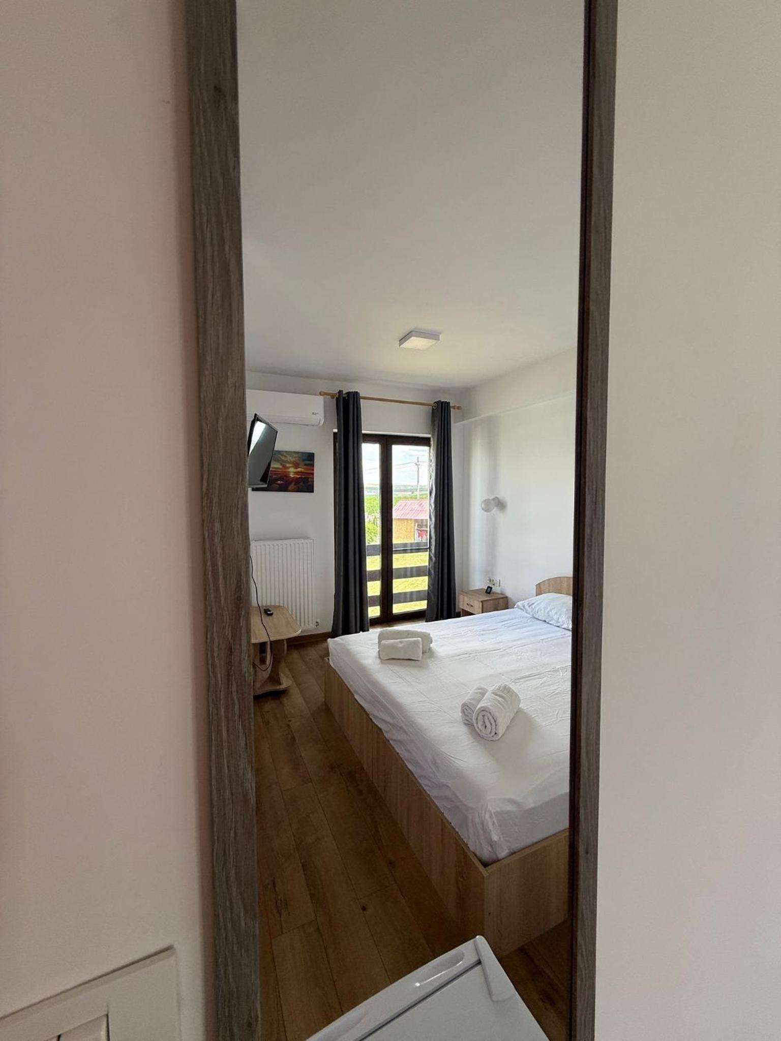 Double or Twin Room photo 3