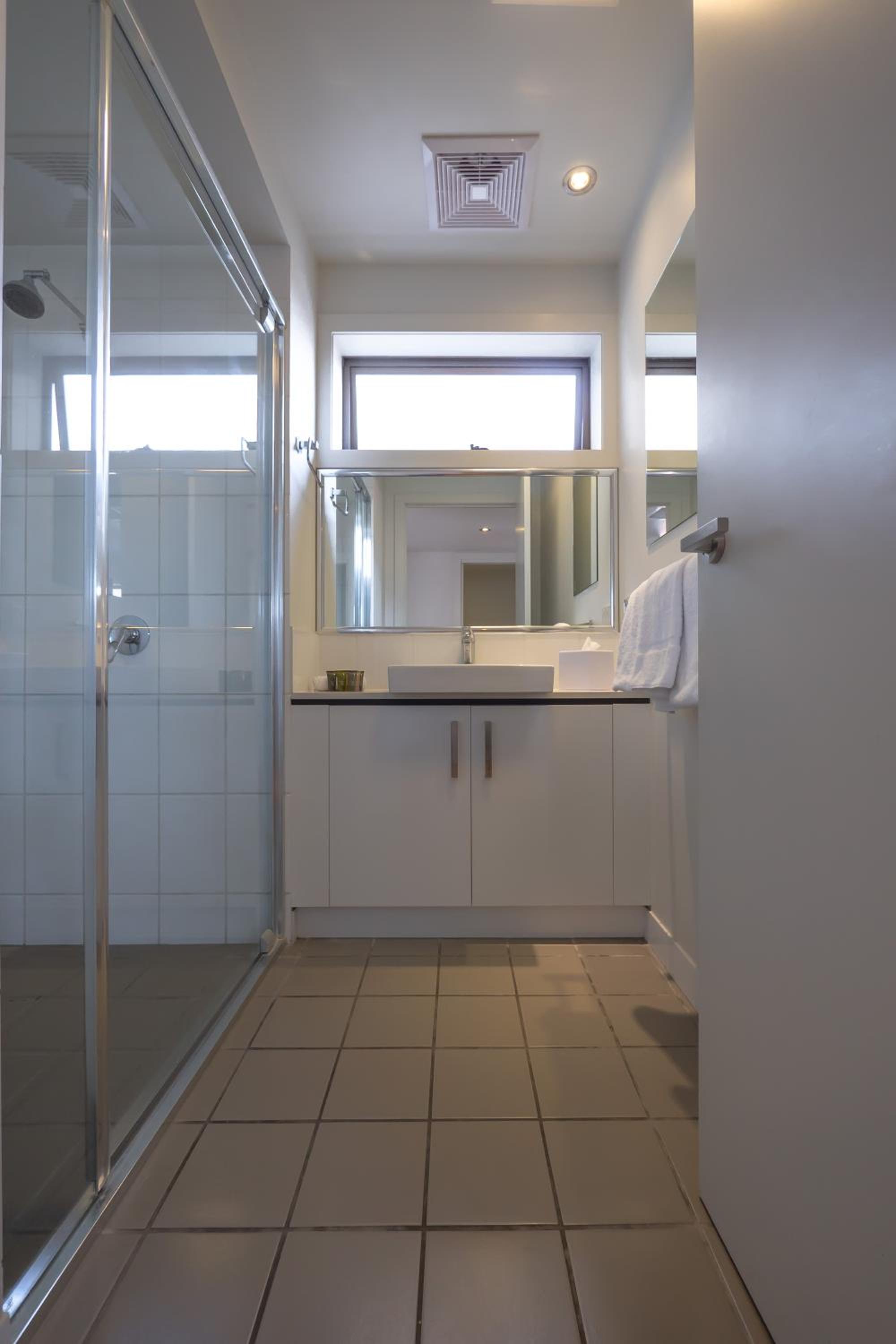 Two-Bedroom Apartment - Photo 5