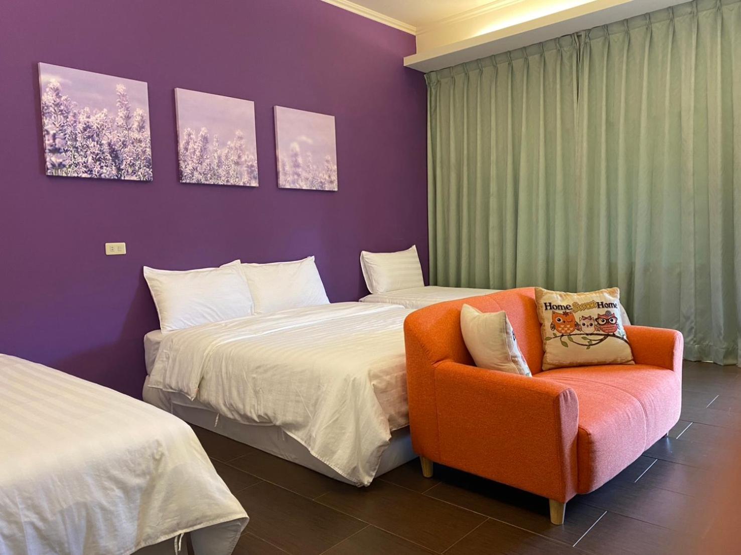 Quadruple Room with Private Bathroom