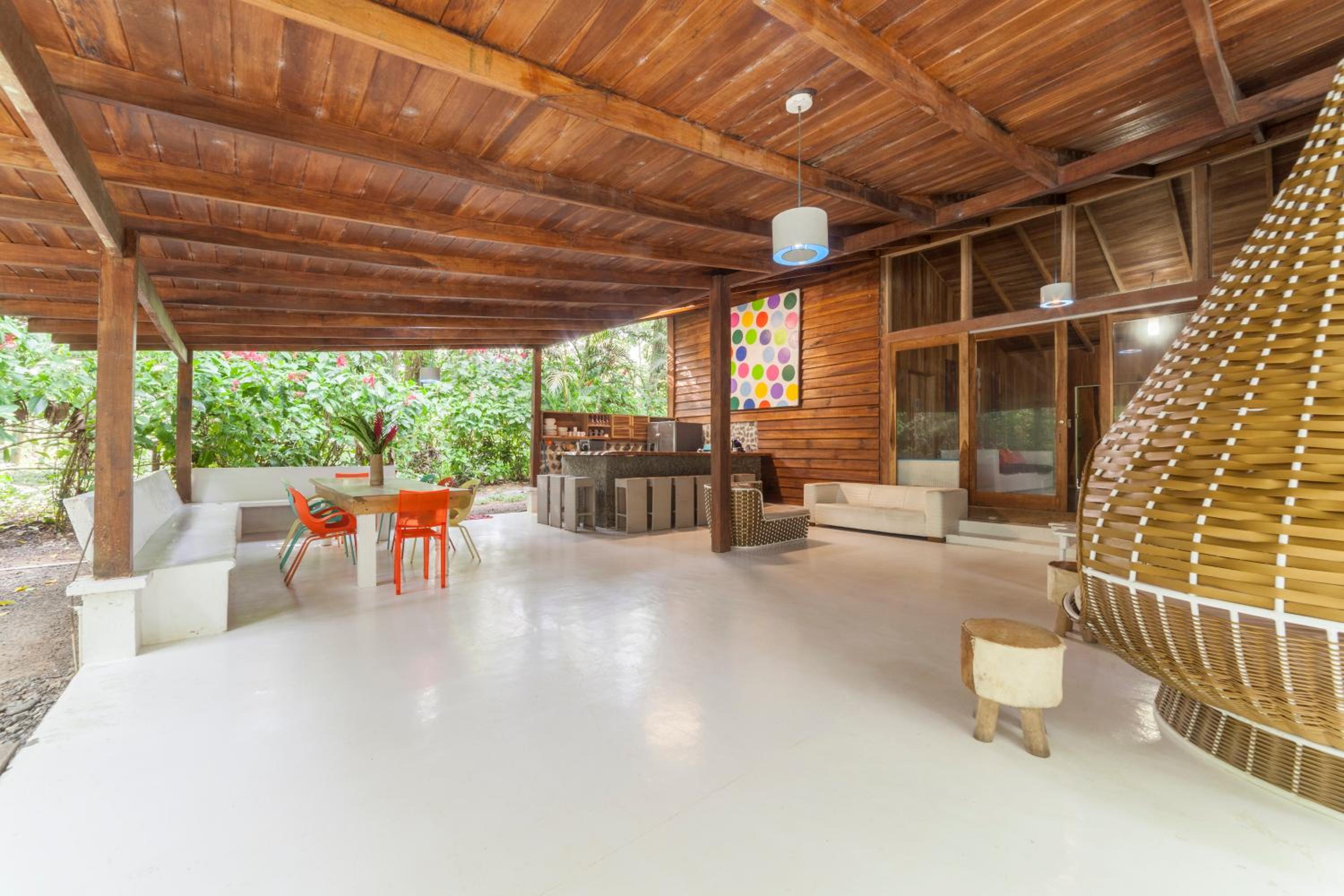 Villa Cerise – Offsite (0.6 mi from hotel)
