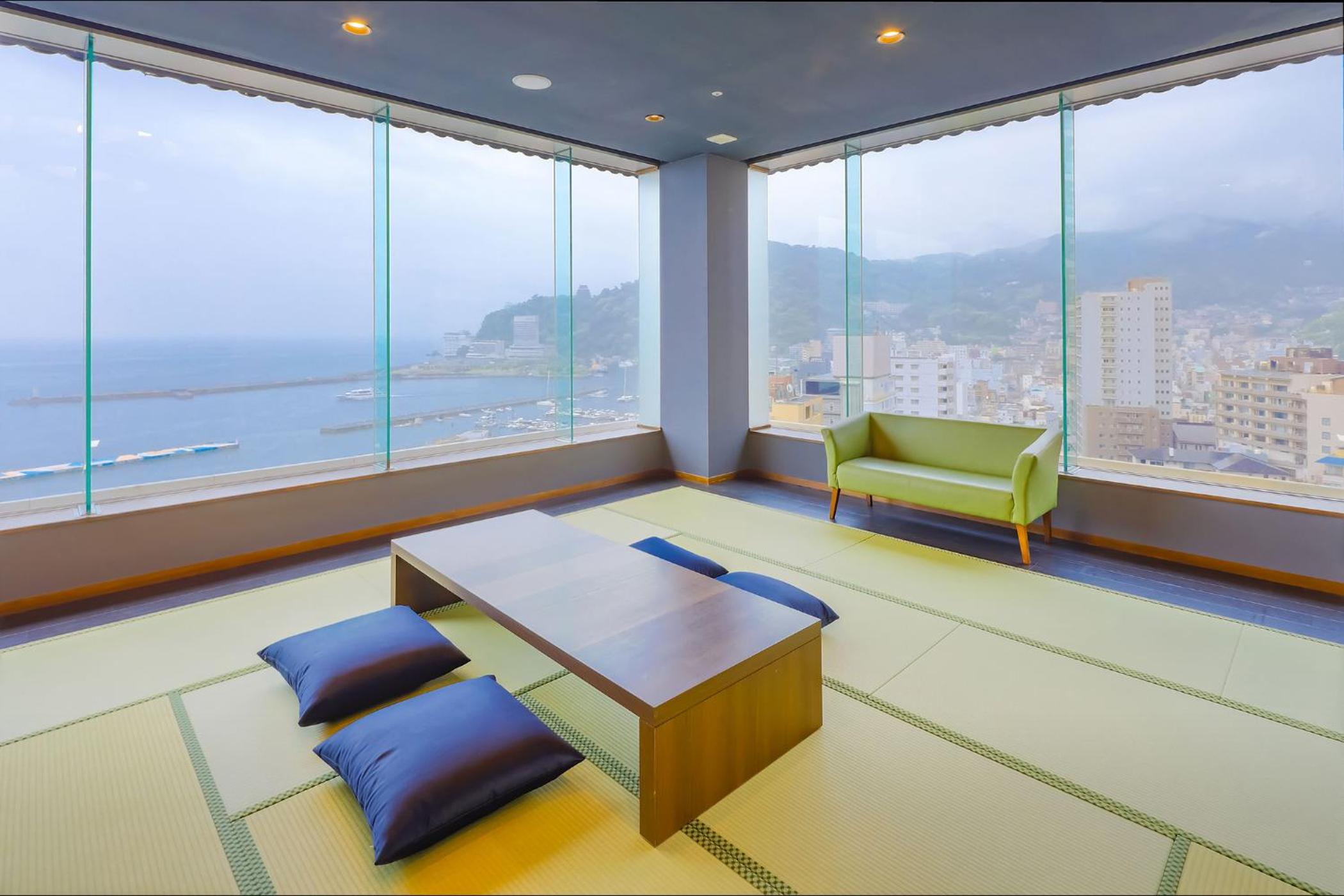 Superior Japanese-Style-Room 19 square yards Ocean Side Top Floor - Shared Bathroom - Non-Smoking - Photo 3