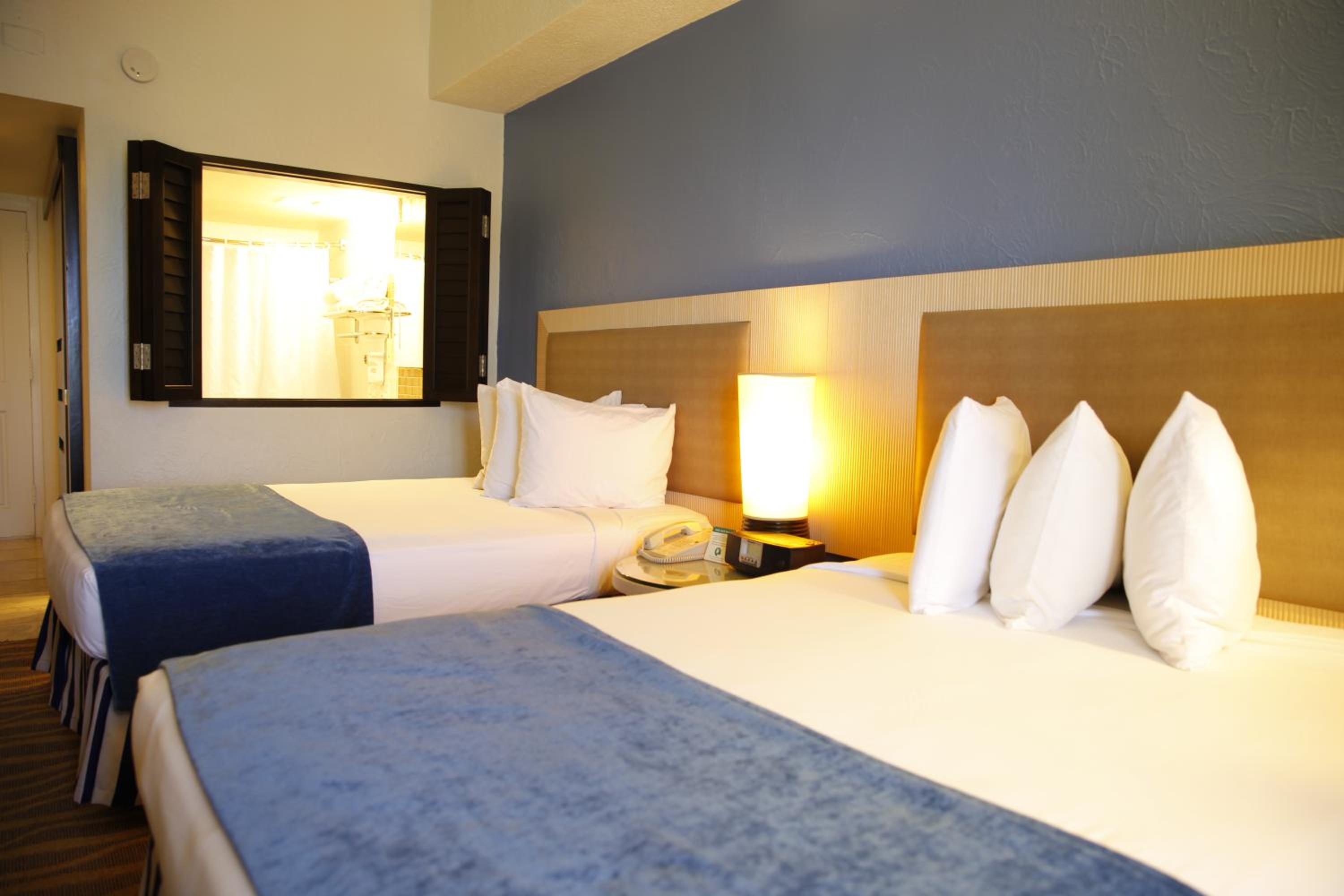 Standard Room with Two Double Beds