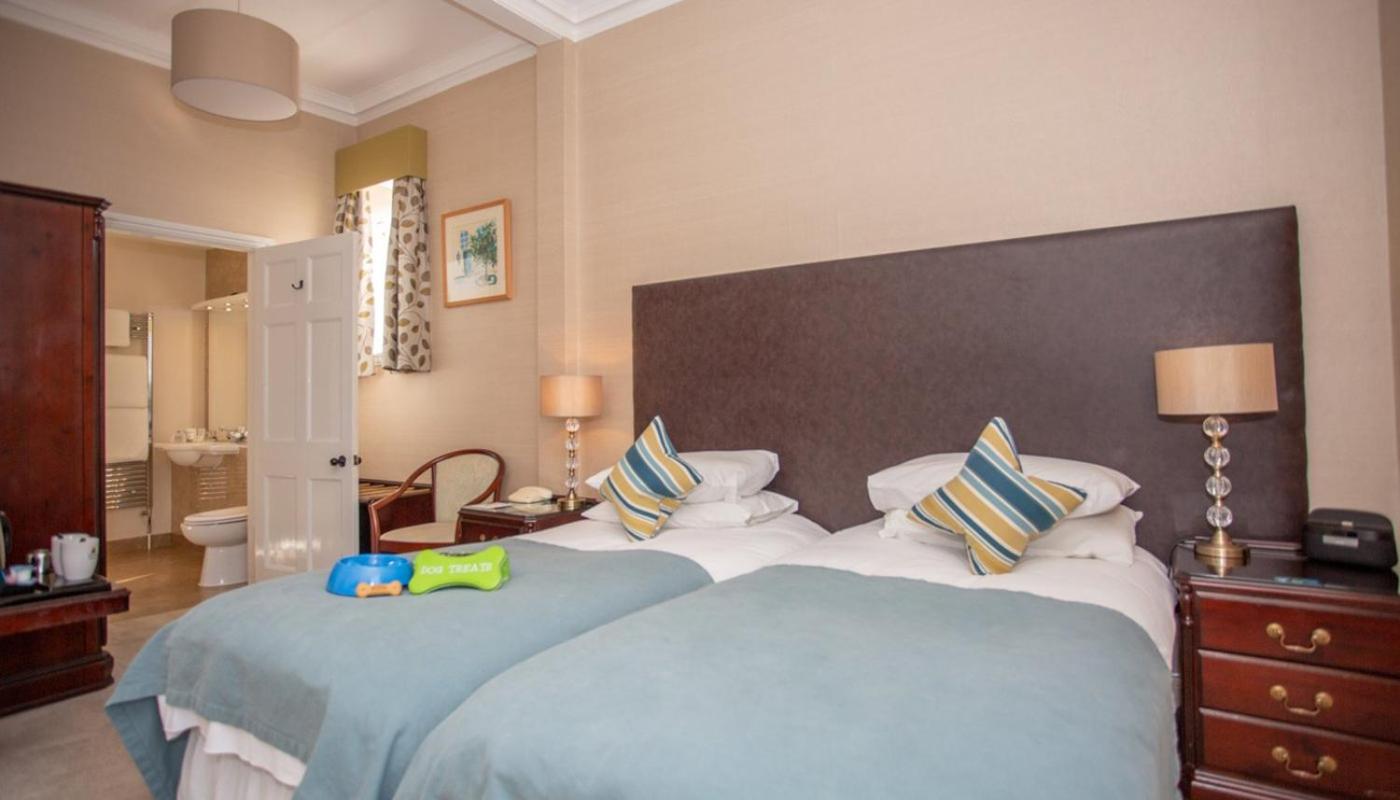 Standard Double Room photo 3