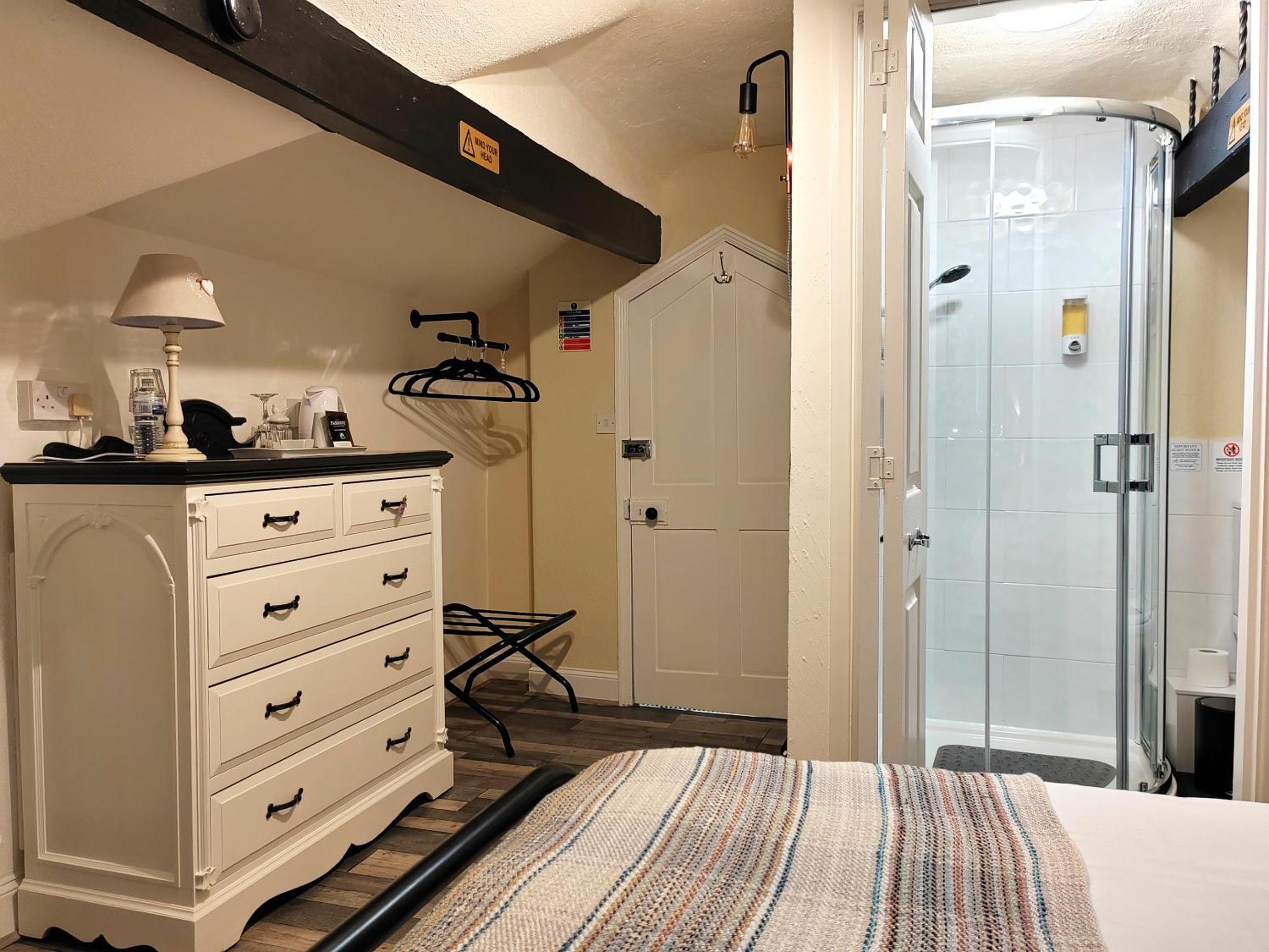 Deluxe Single Room