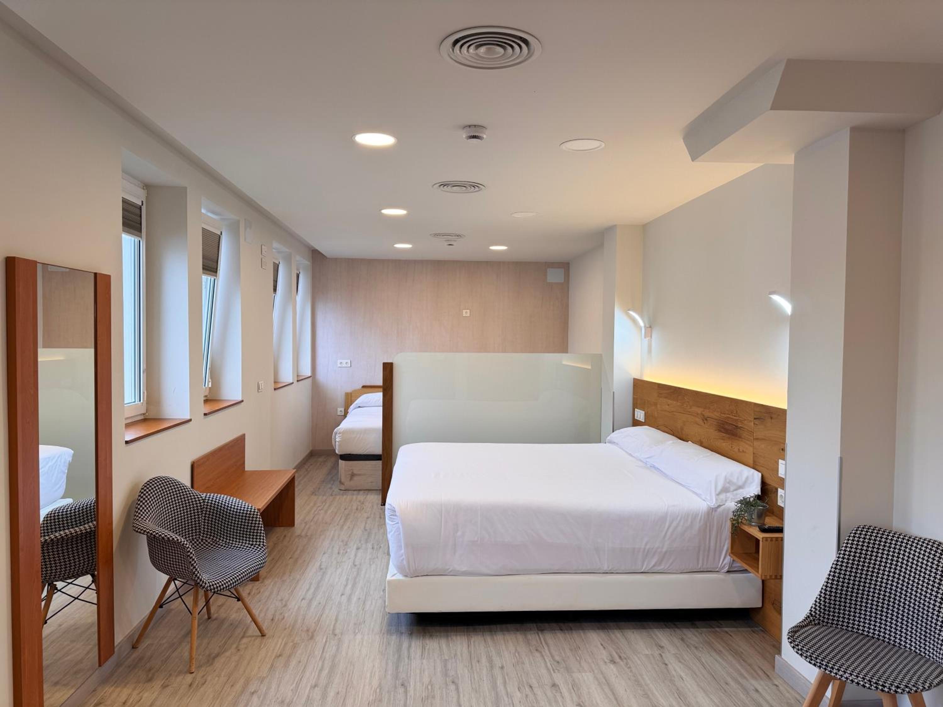 Classic Quadruple Room - Photo 1