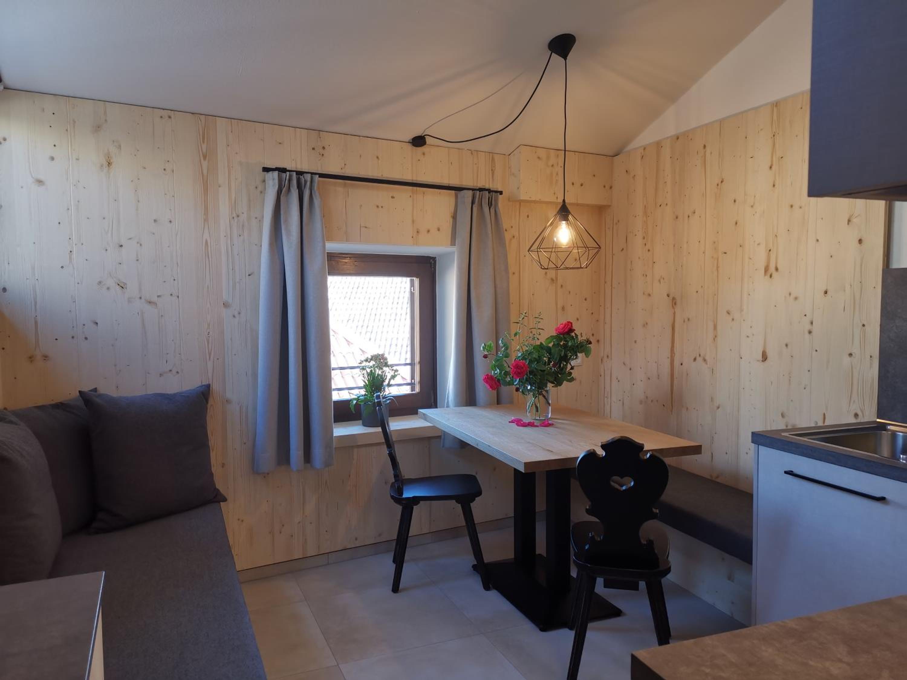 One-Bedroom Apartment with View