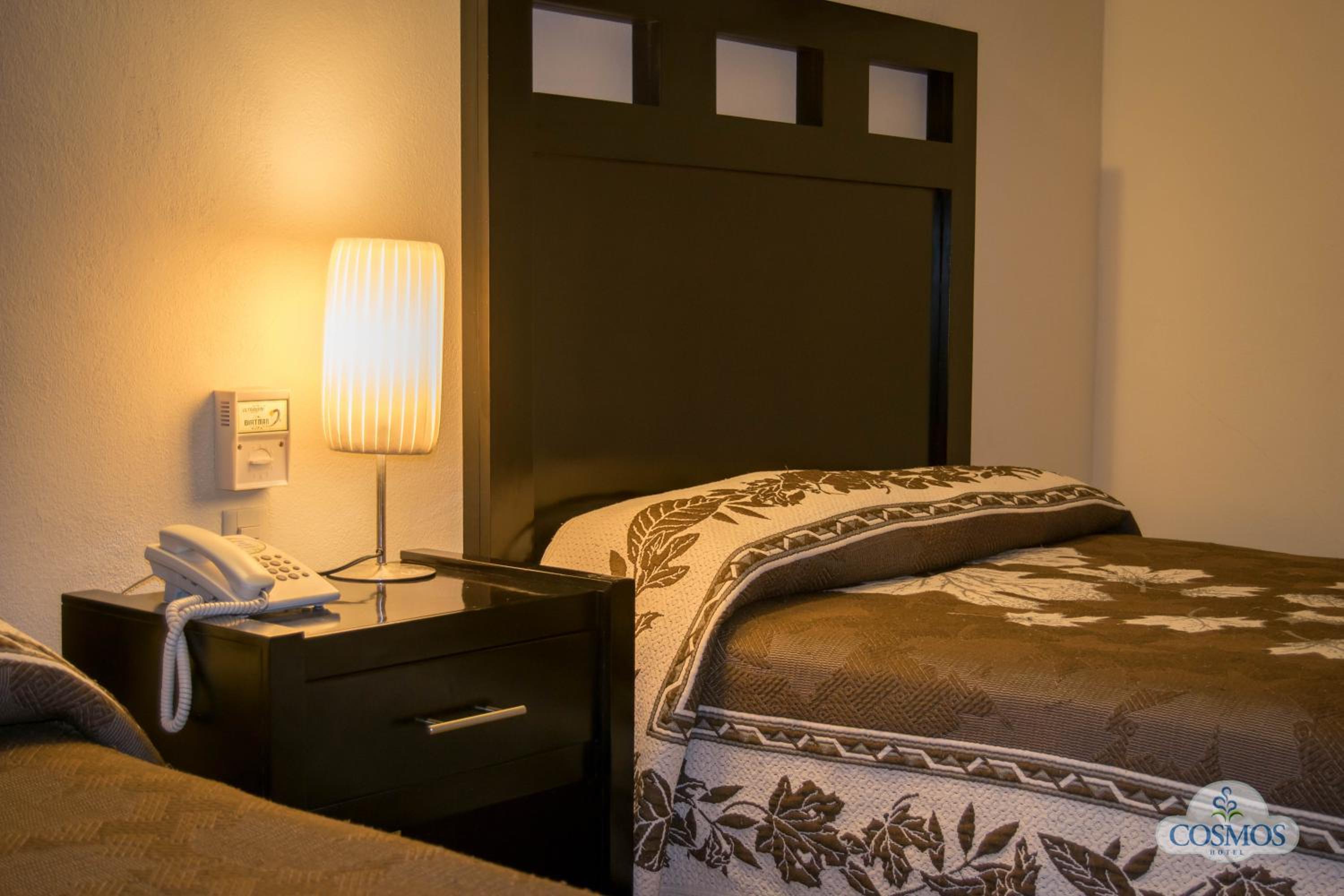 Superior Double Room with Two Double Beds - Photo 6