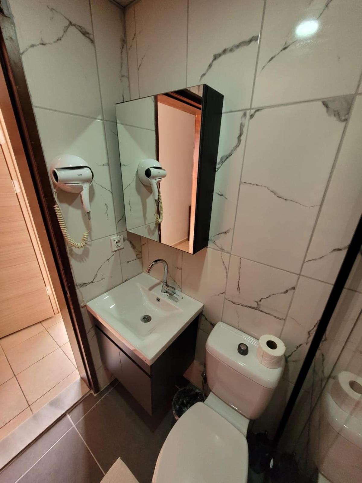 Classic Triple Room - Photo 2