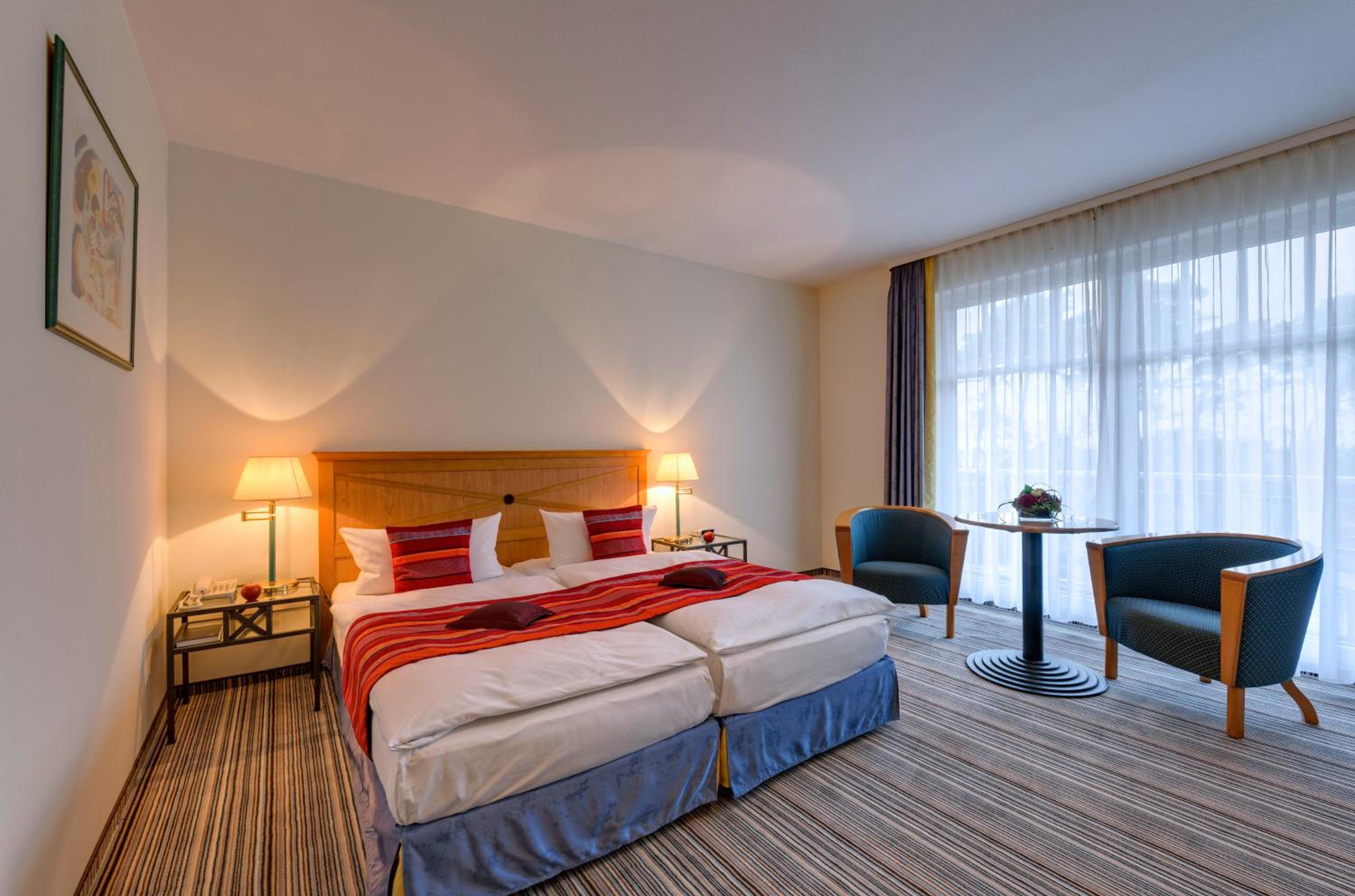 Deluxe Double Room with Sea View - Photo 10