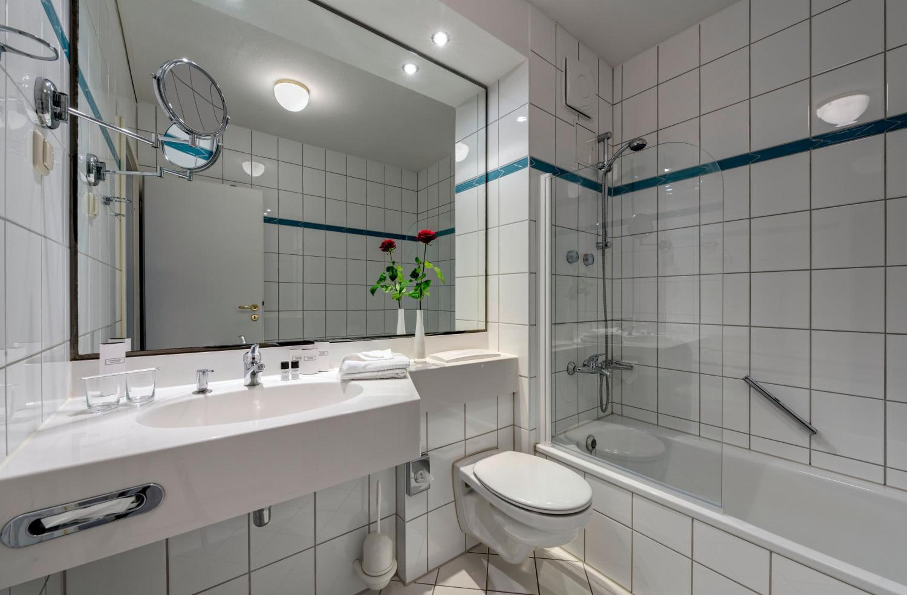 Standard Double Room - Photo 4