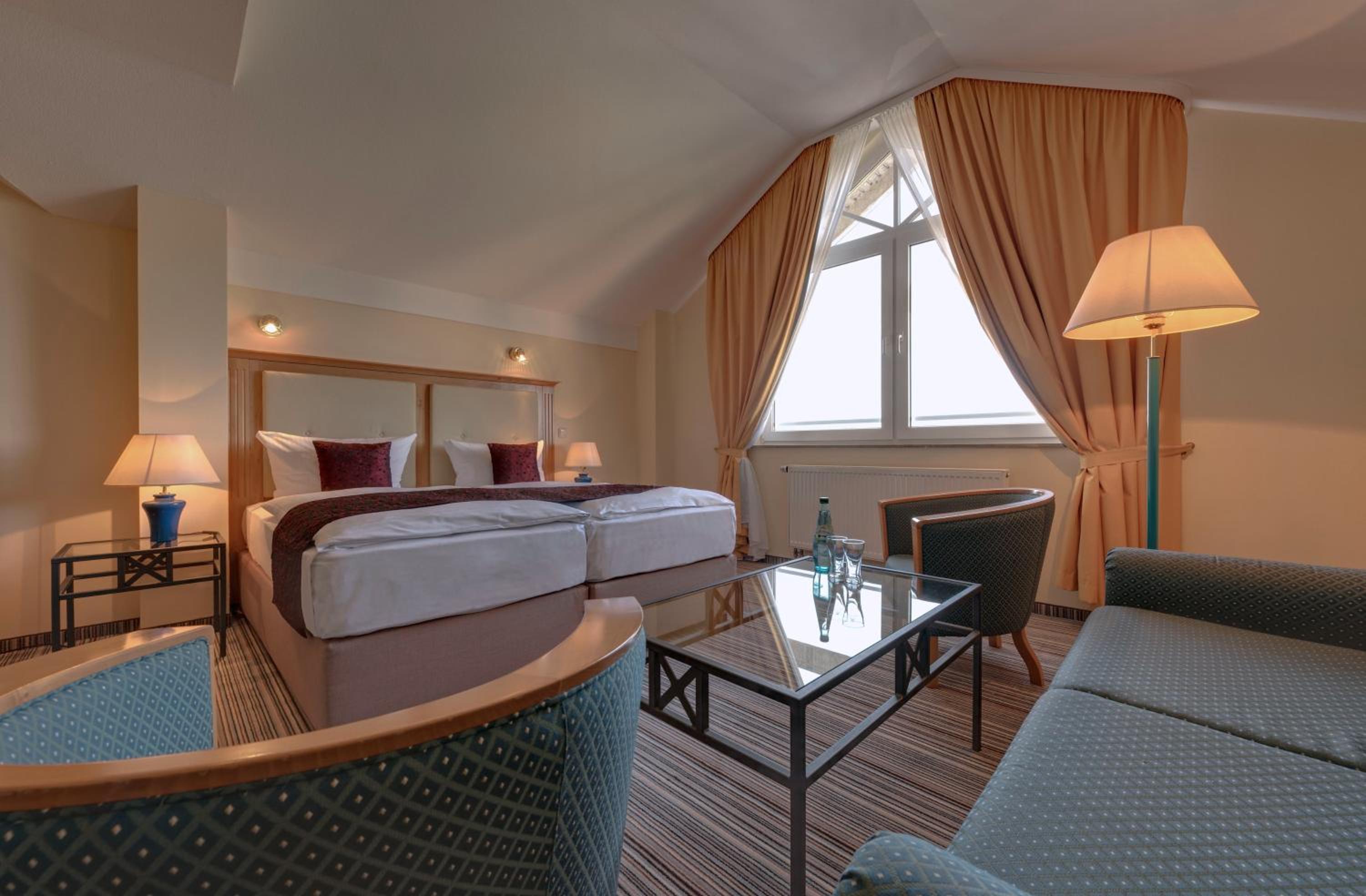 Deluxe Double Room with Sea View - Photo 1
