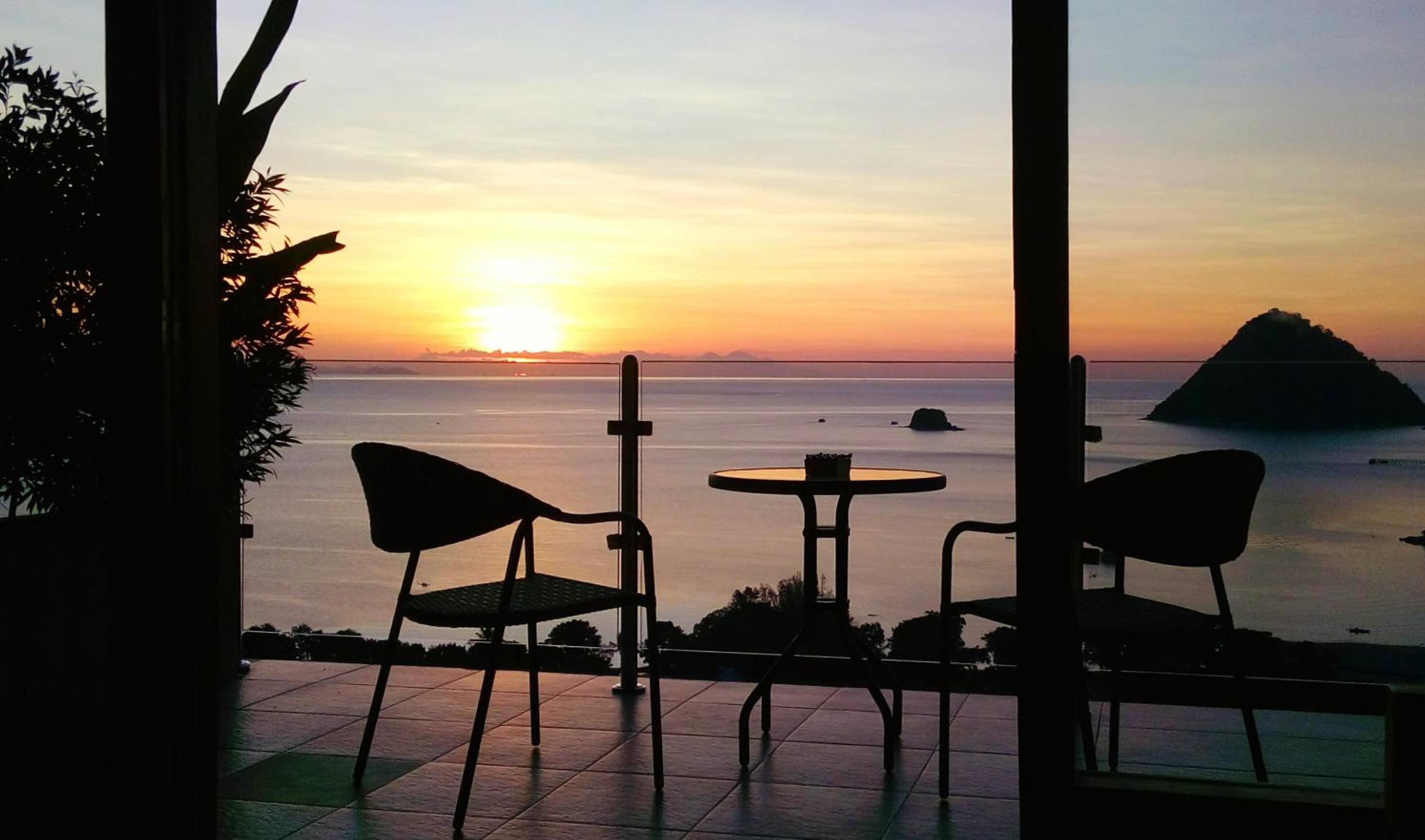 Standard Double or Twin Room with Balcony and Sea View photo 2