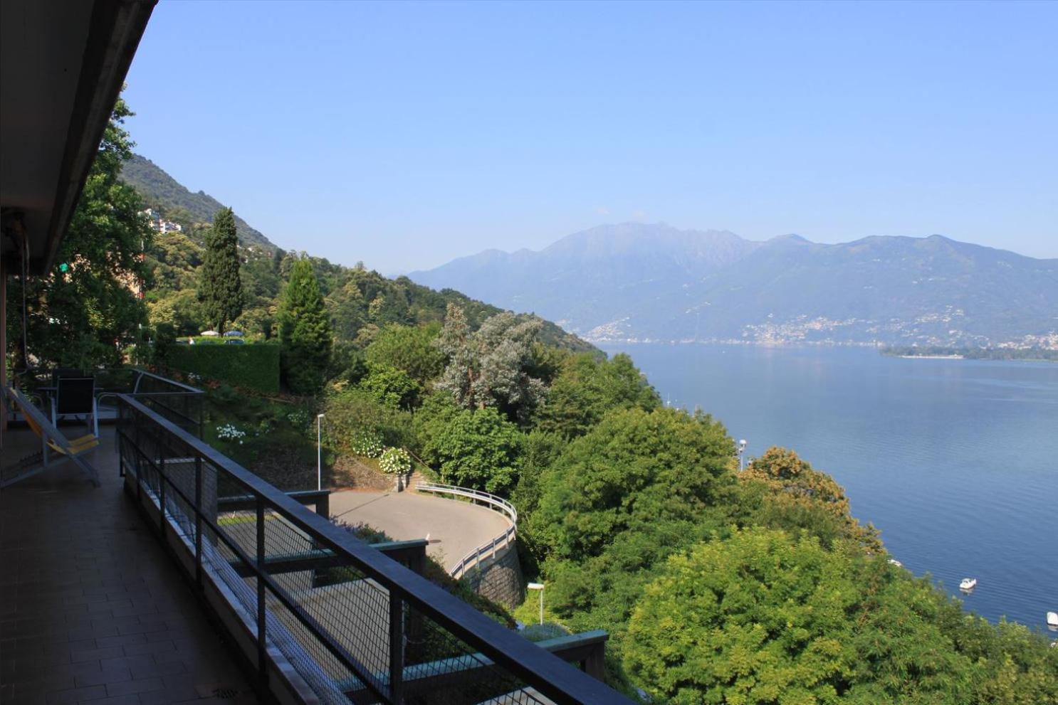 Attika Apartment