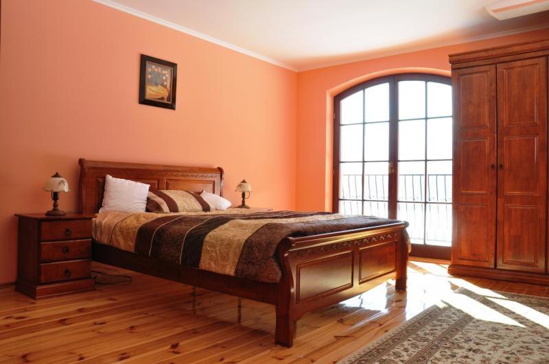 Double Room with Balcony - Photo 5