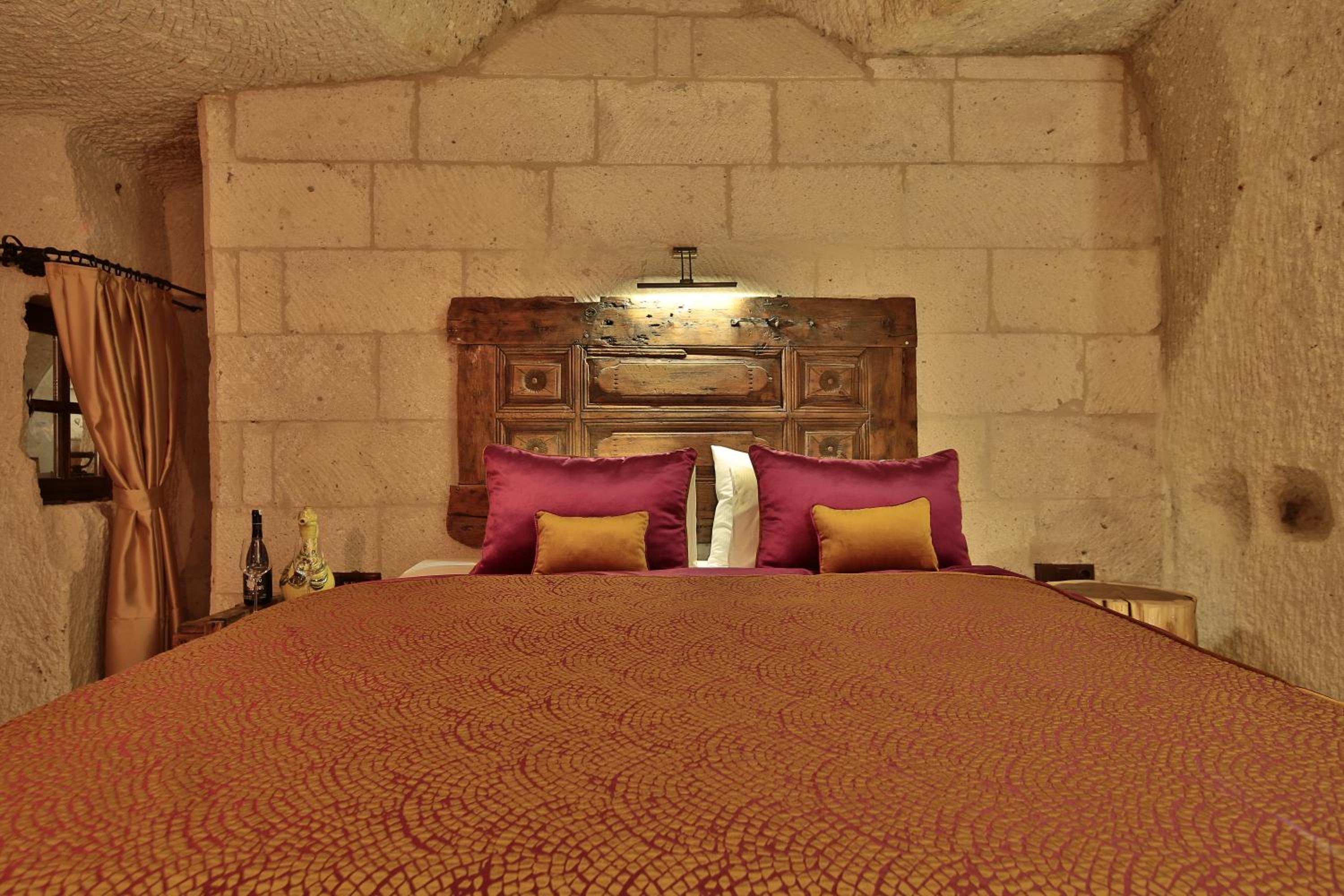Premier Cave Room - Photo 4