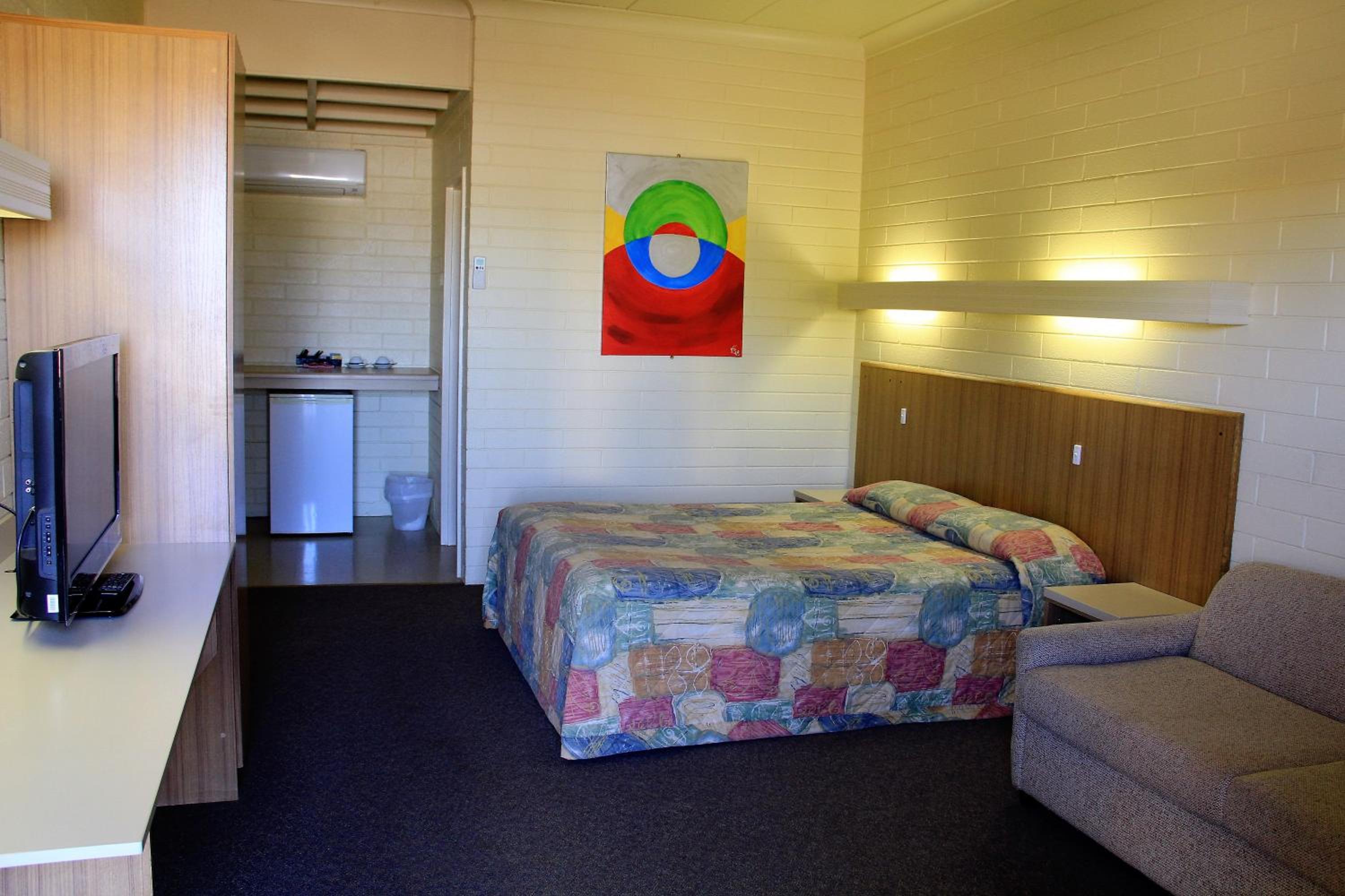 Standard Double Room - Photo 6