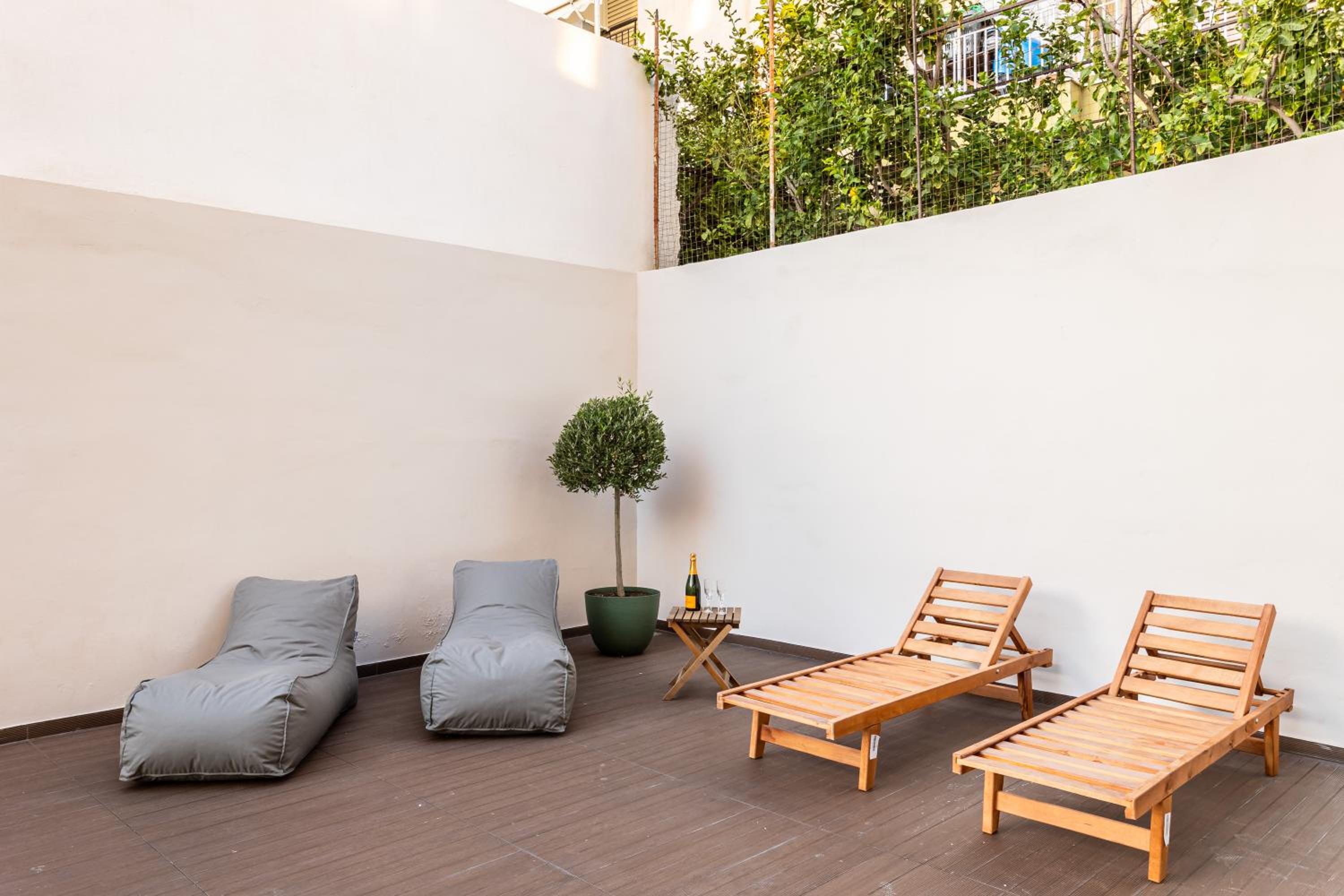 Apartment with Balcony