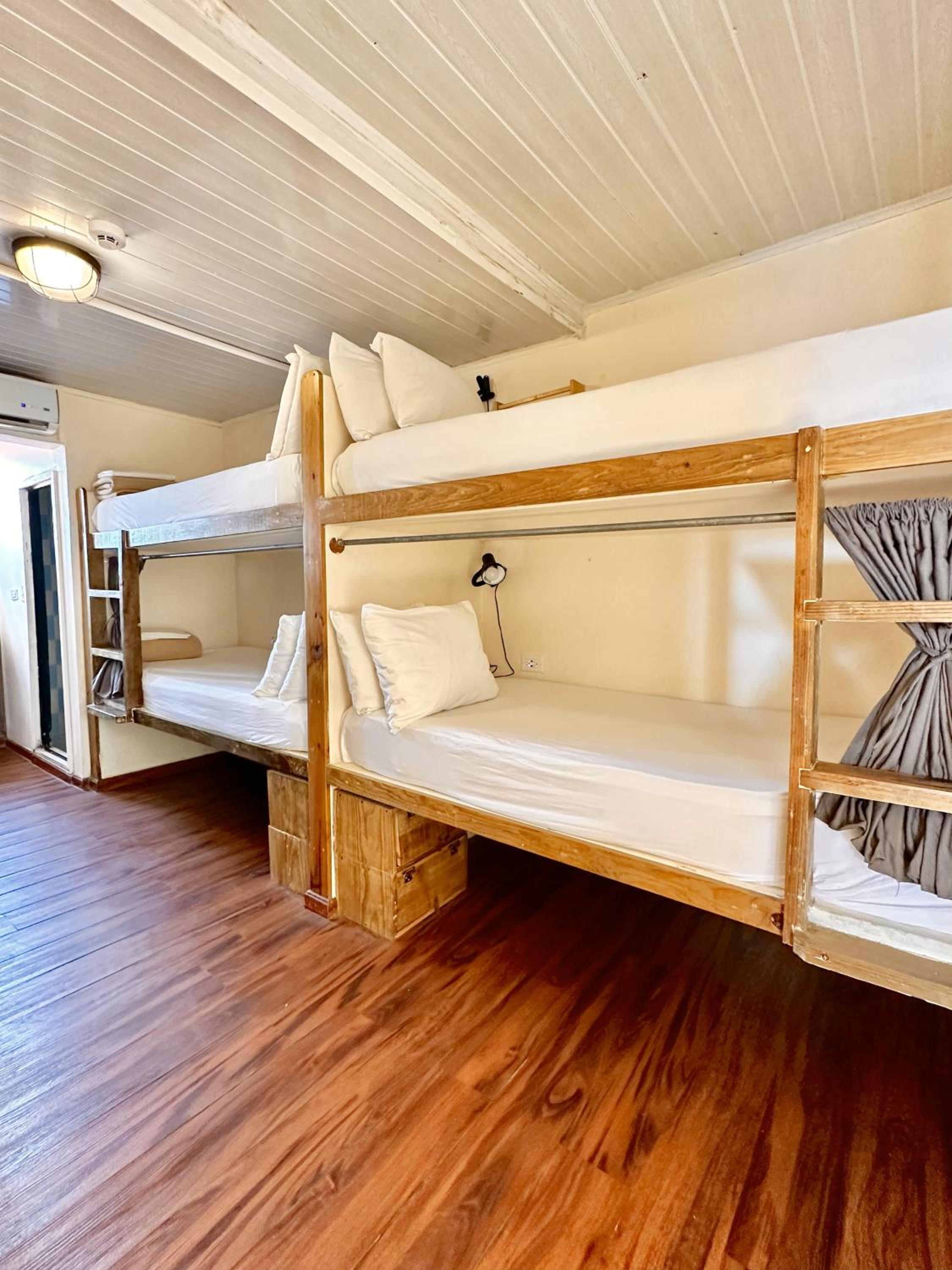 Bed in 6-Bed Female Dormitory Room photo 1