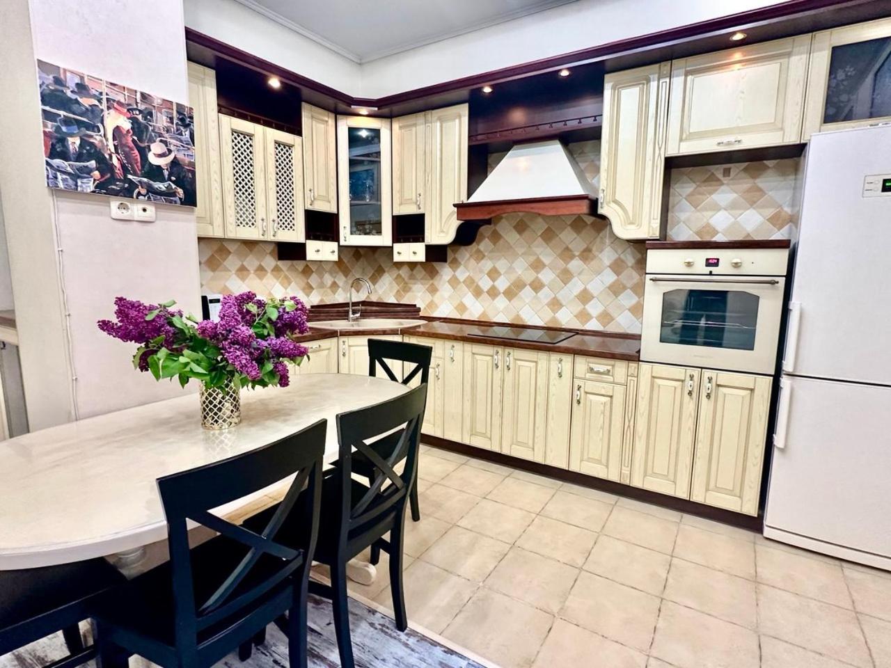 One-Bedroom Family Apartment photo 1