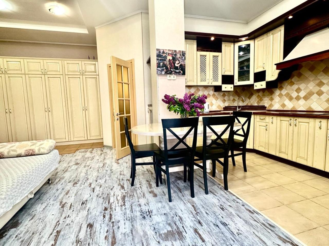One-Bedroom Family Apartment