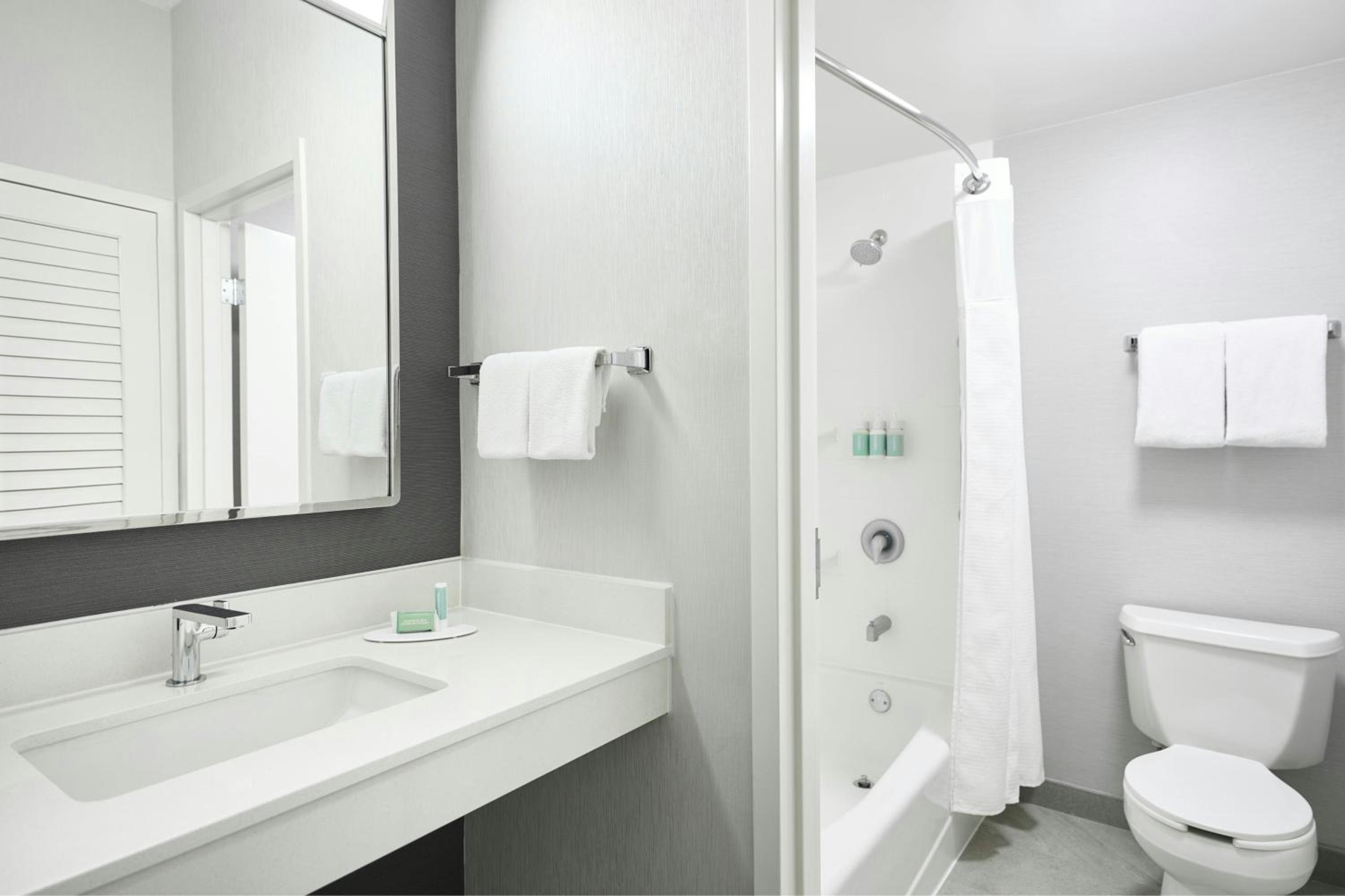 Queen Room with Two Queen Beds and Roll-in Shower - Mobility and Hearing Accessible