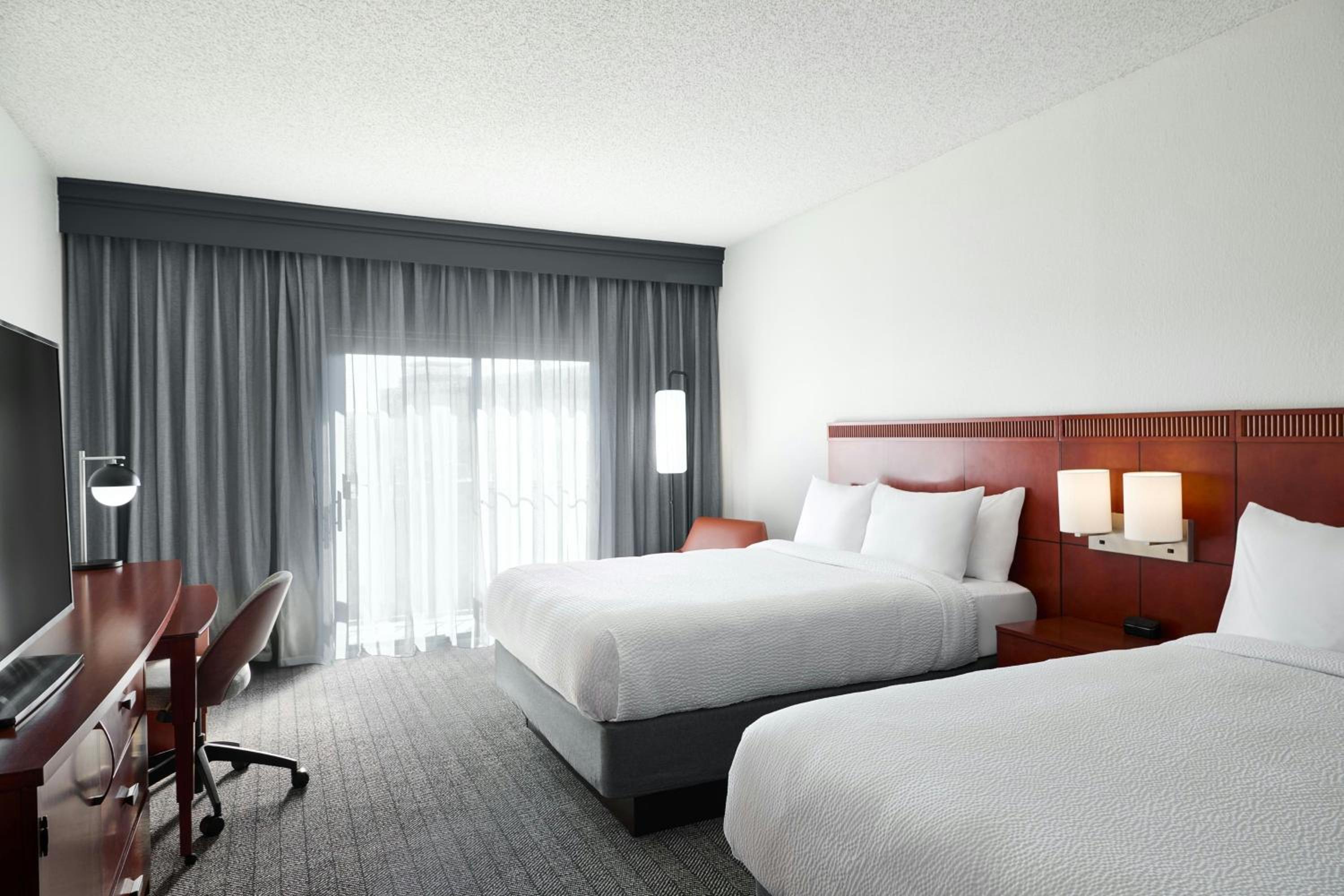 Queen Room with Two Queen Beds and Roll-in Shower - Mobility and Hearing Accessible