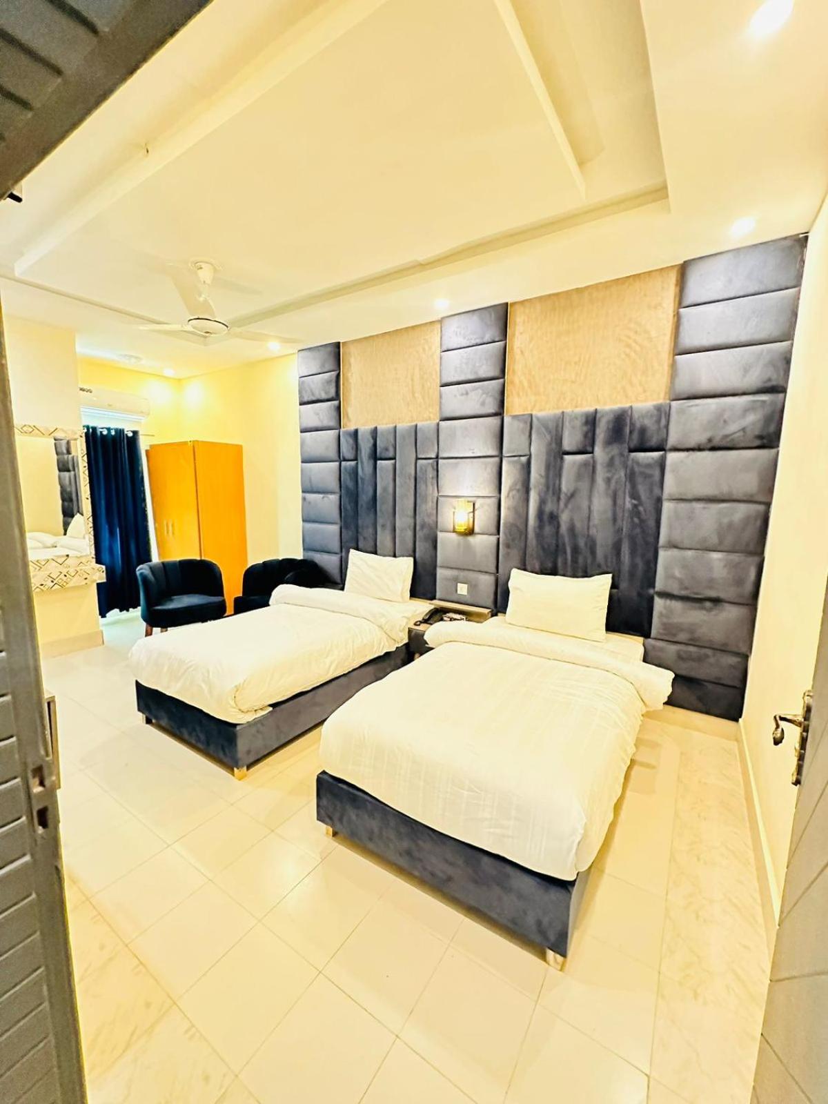 Deluxe Twin Room photo 2