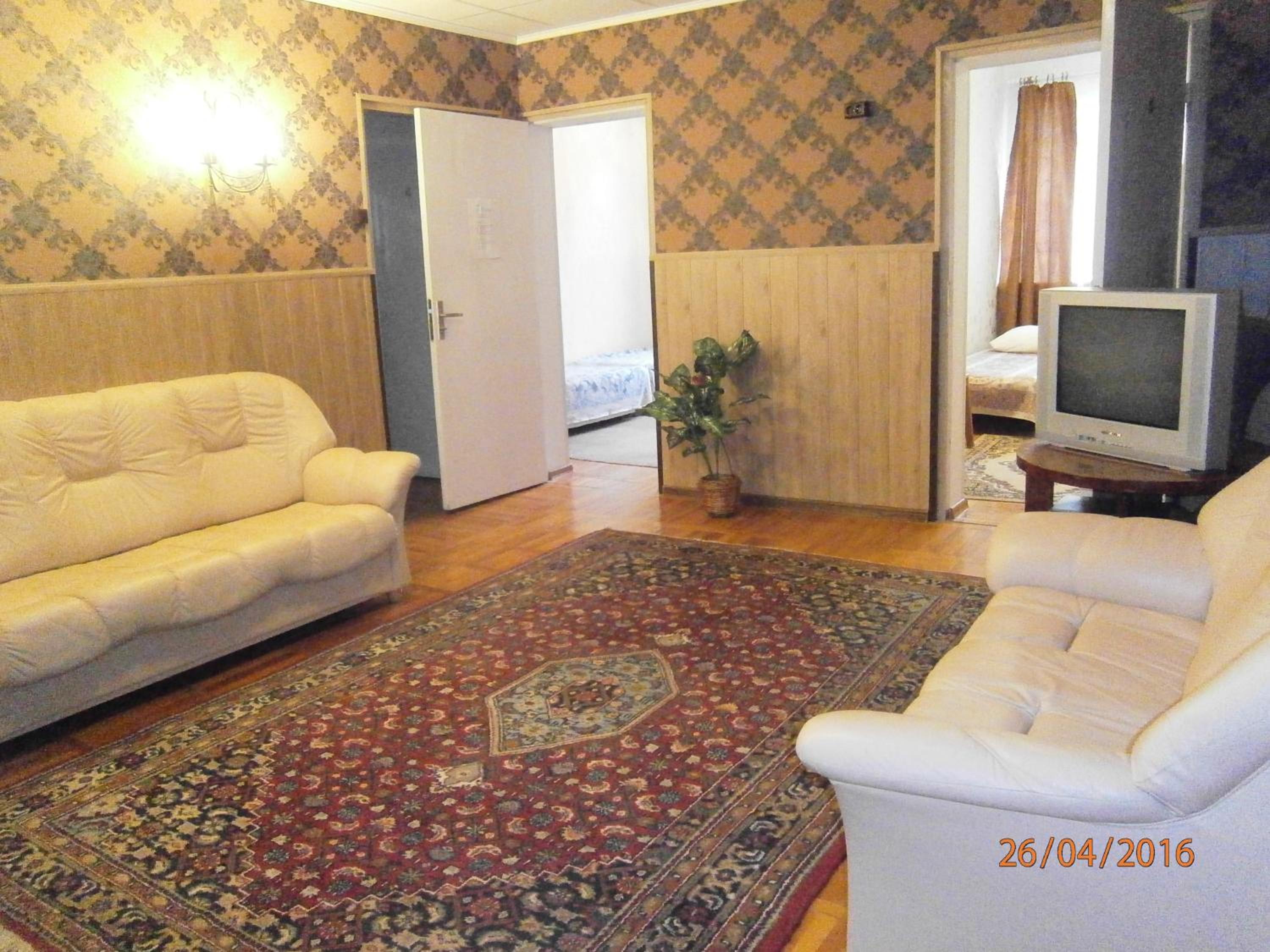 Twin Room with Shared Bathroom photo 3