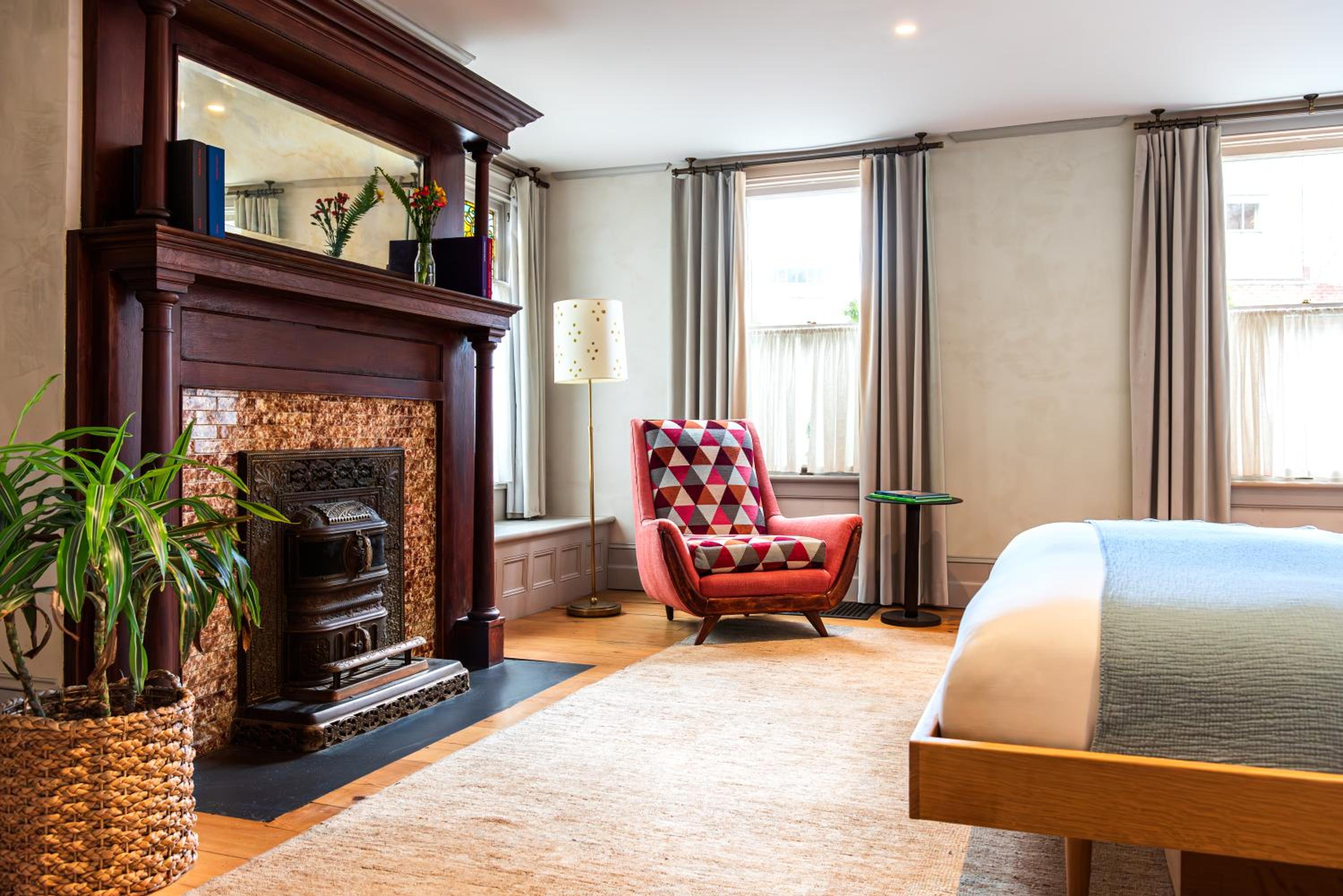 John St Luxury King Suite photo 1