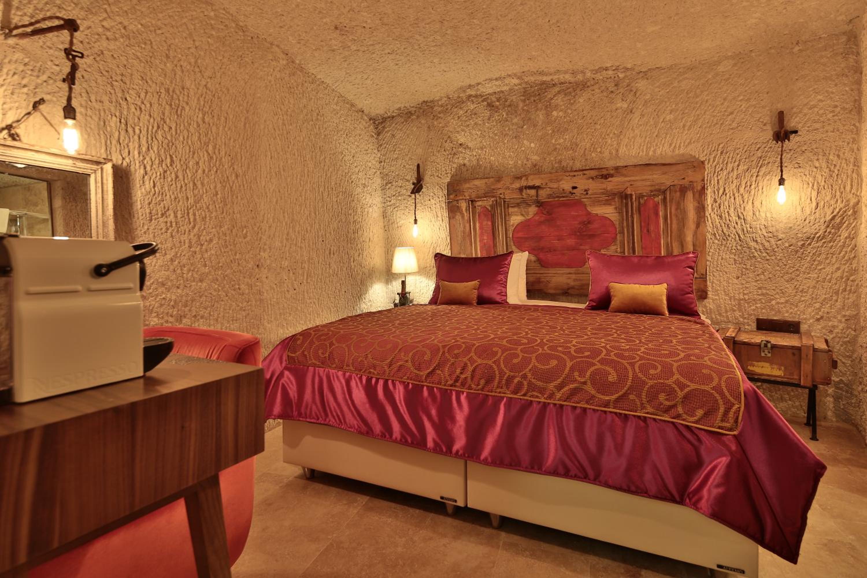 Superior Cave Room - Photo 4