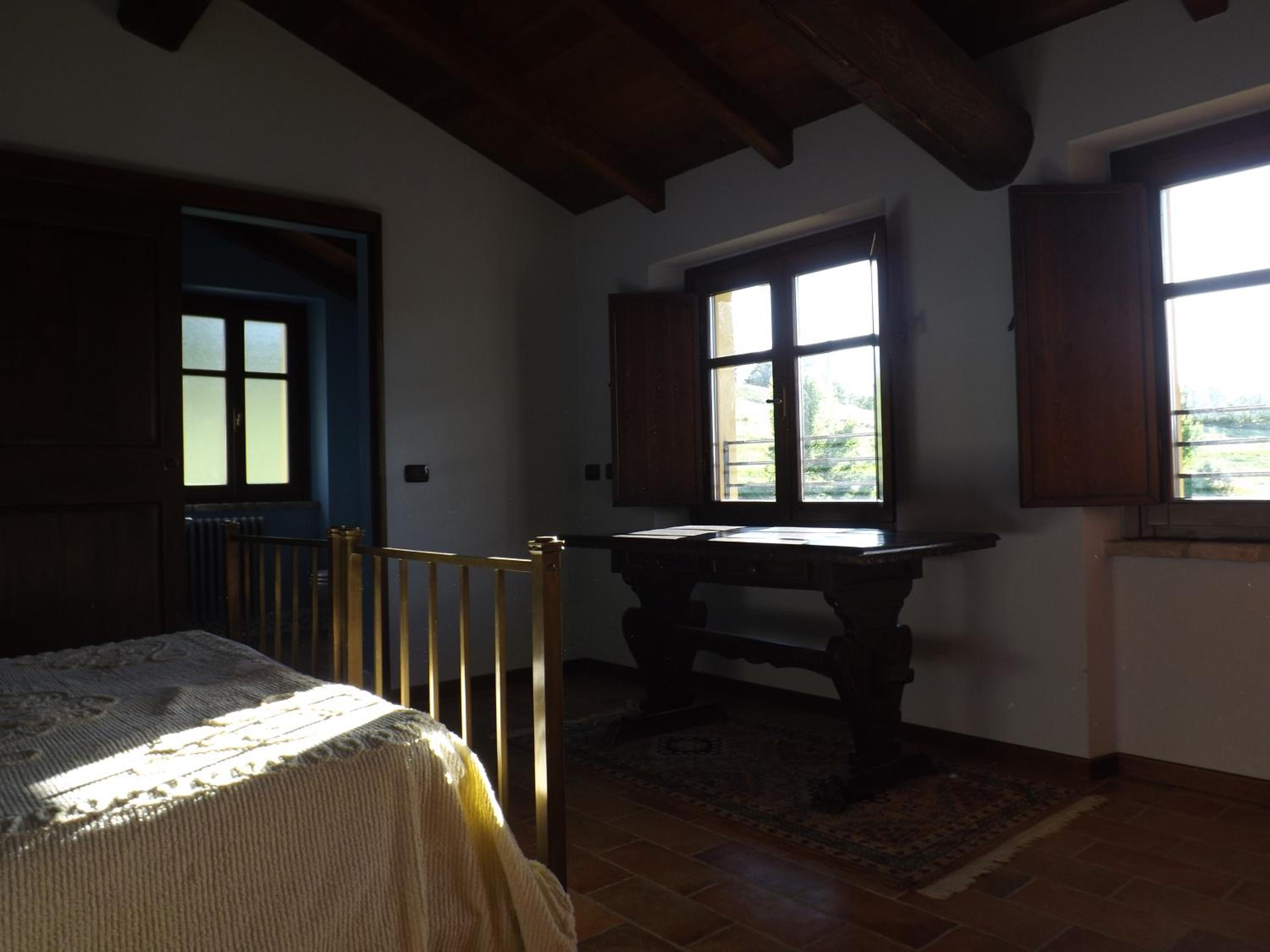 Twin Room with Private Bathroom photo 1