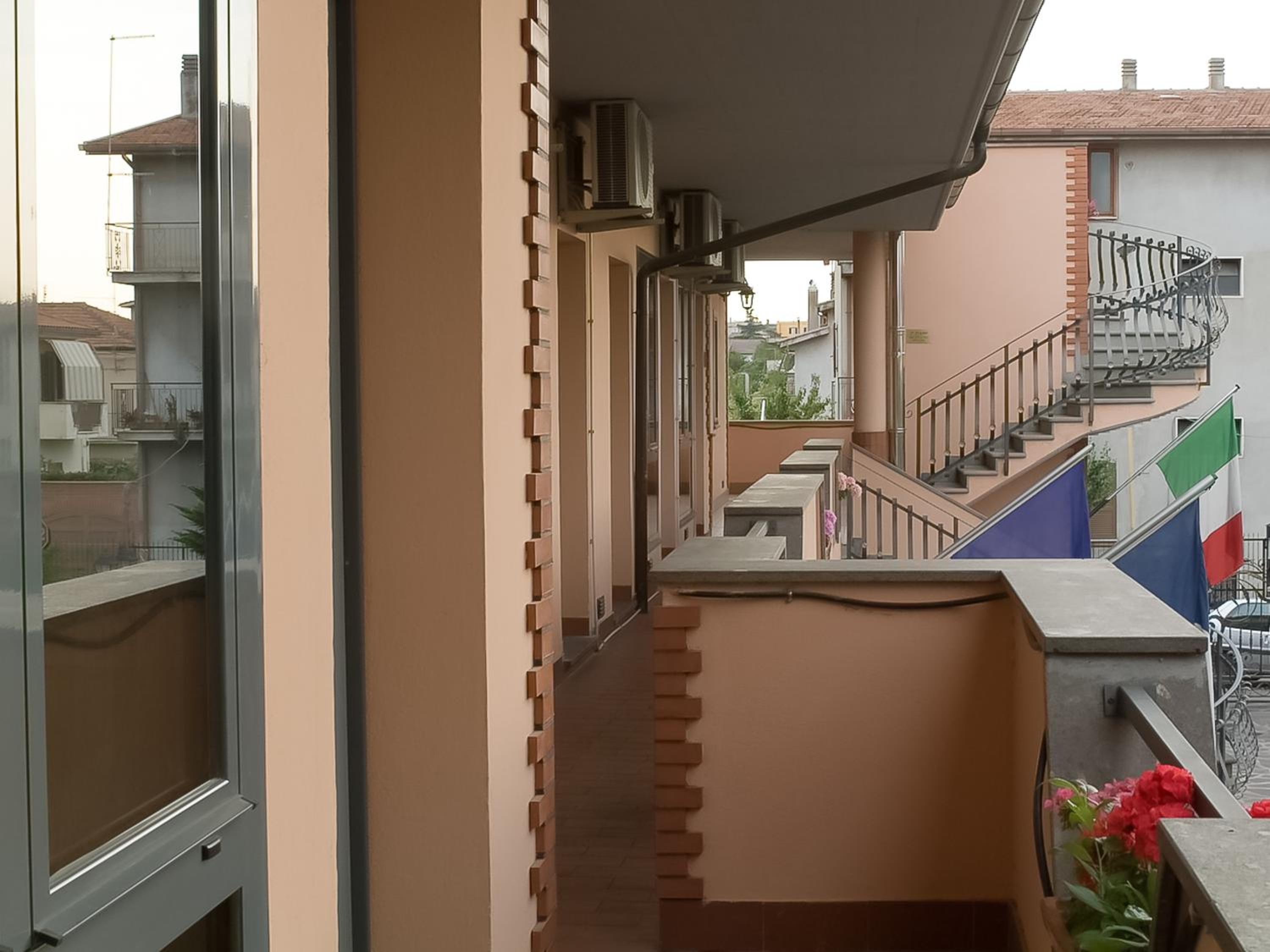 Double Room - Photo 21