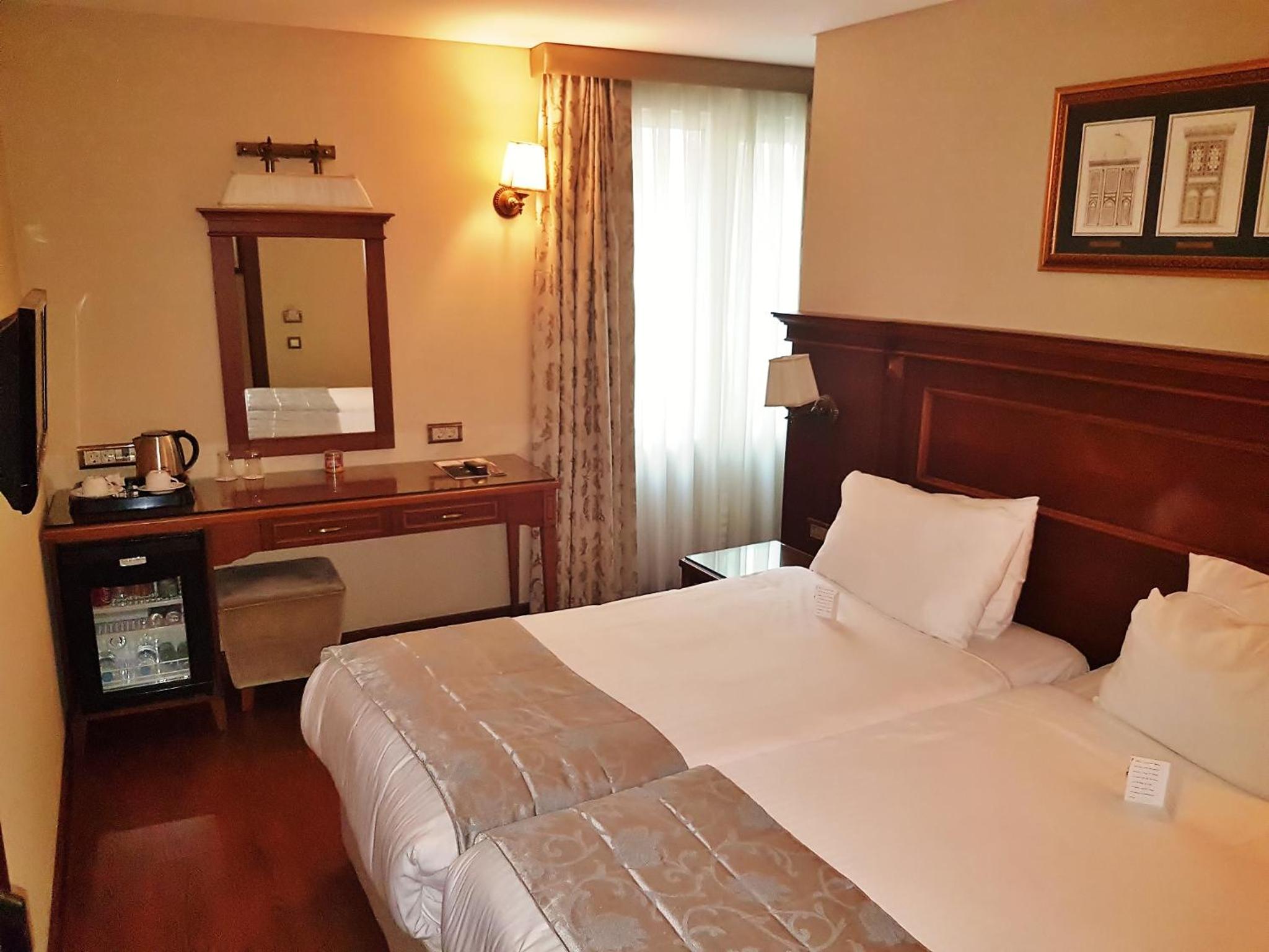 Economy Twin Room photo 1
