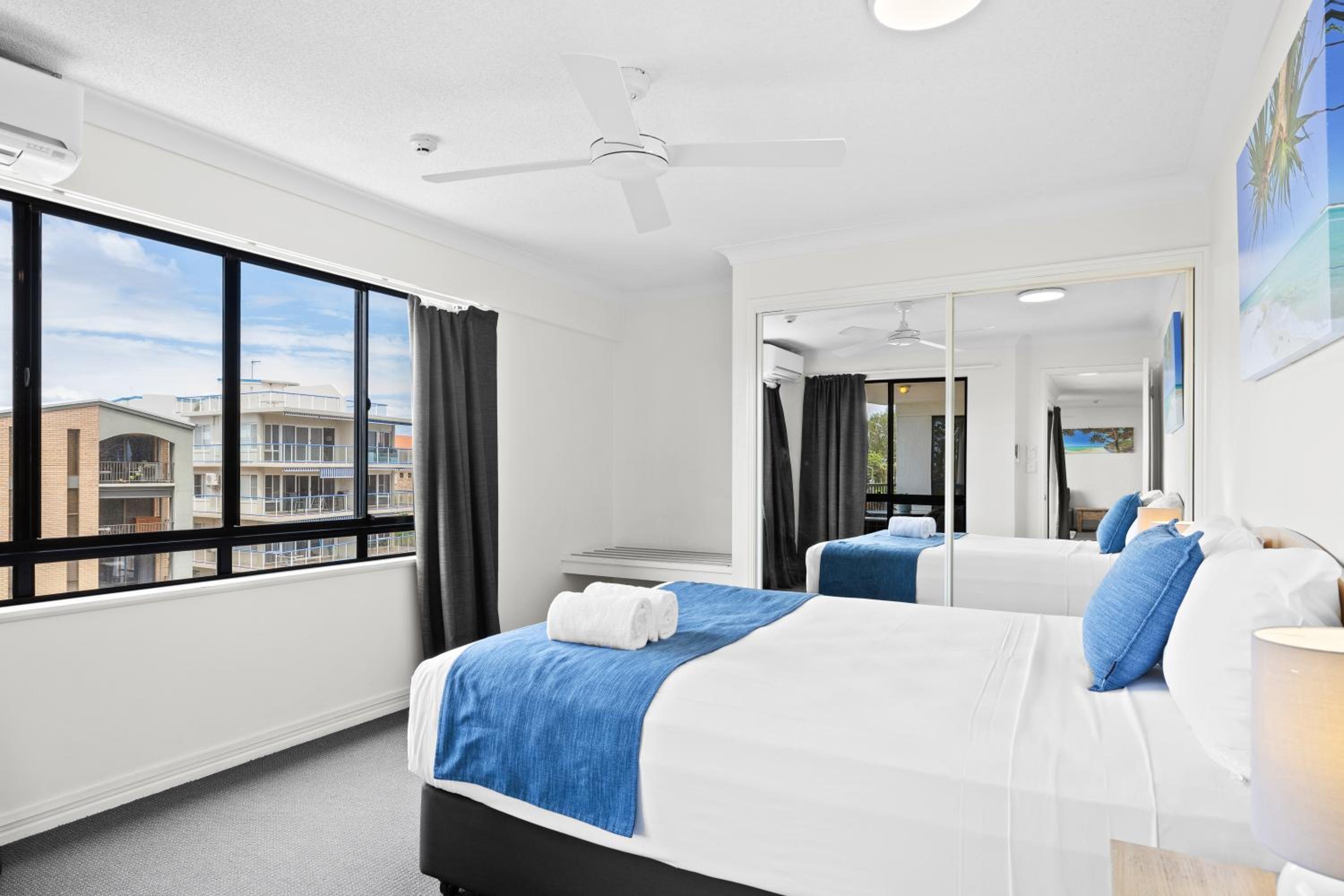 Large One Bedroom Apartment – Beachside photo 3