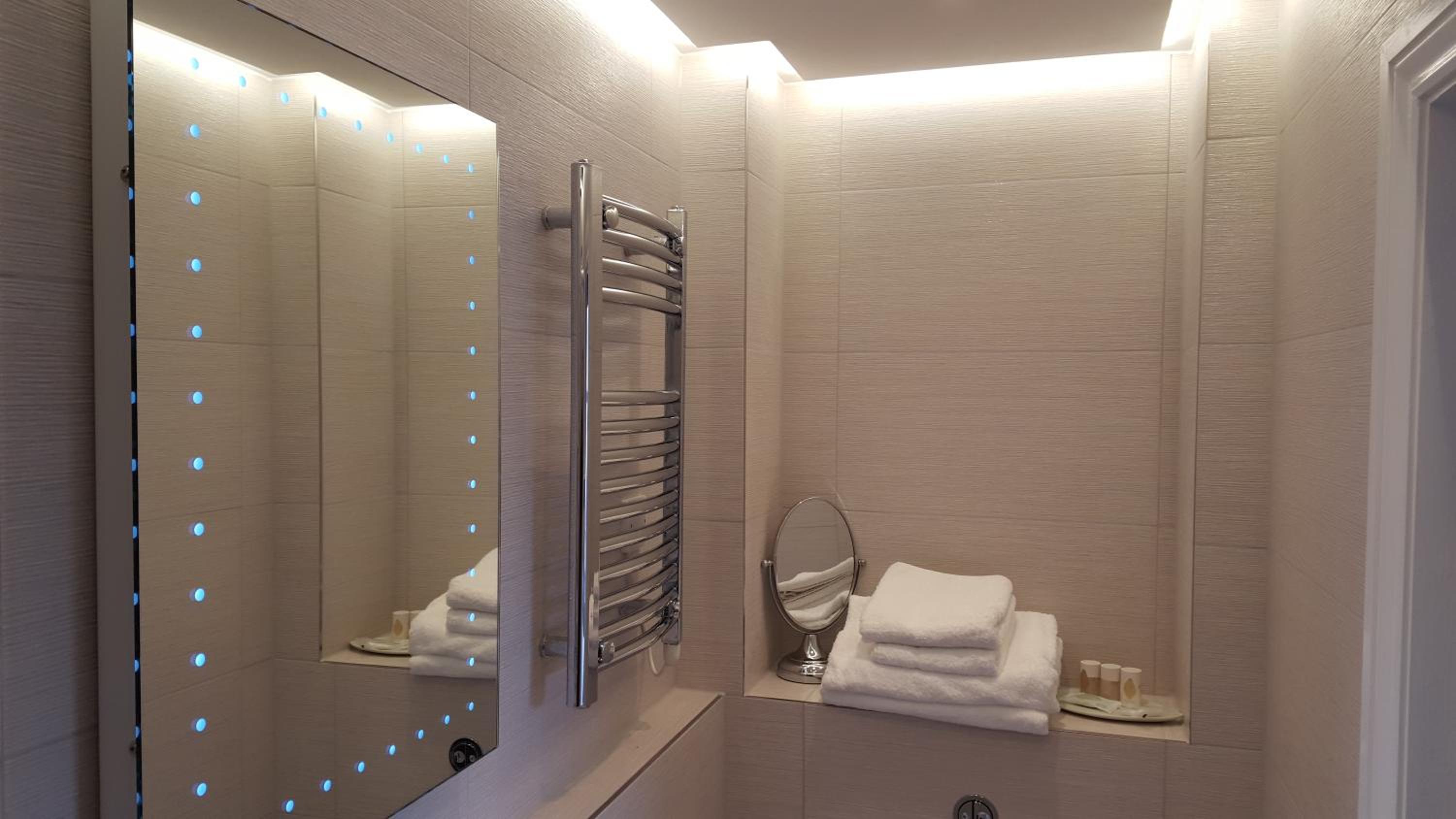 Deluxe Double Room - Photo 2
