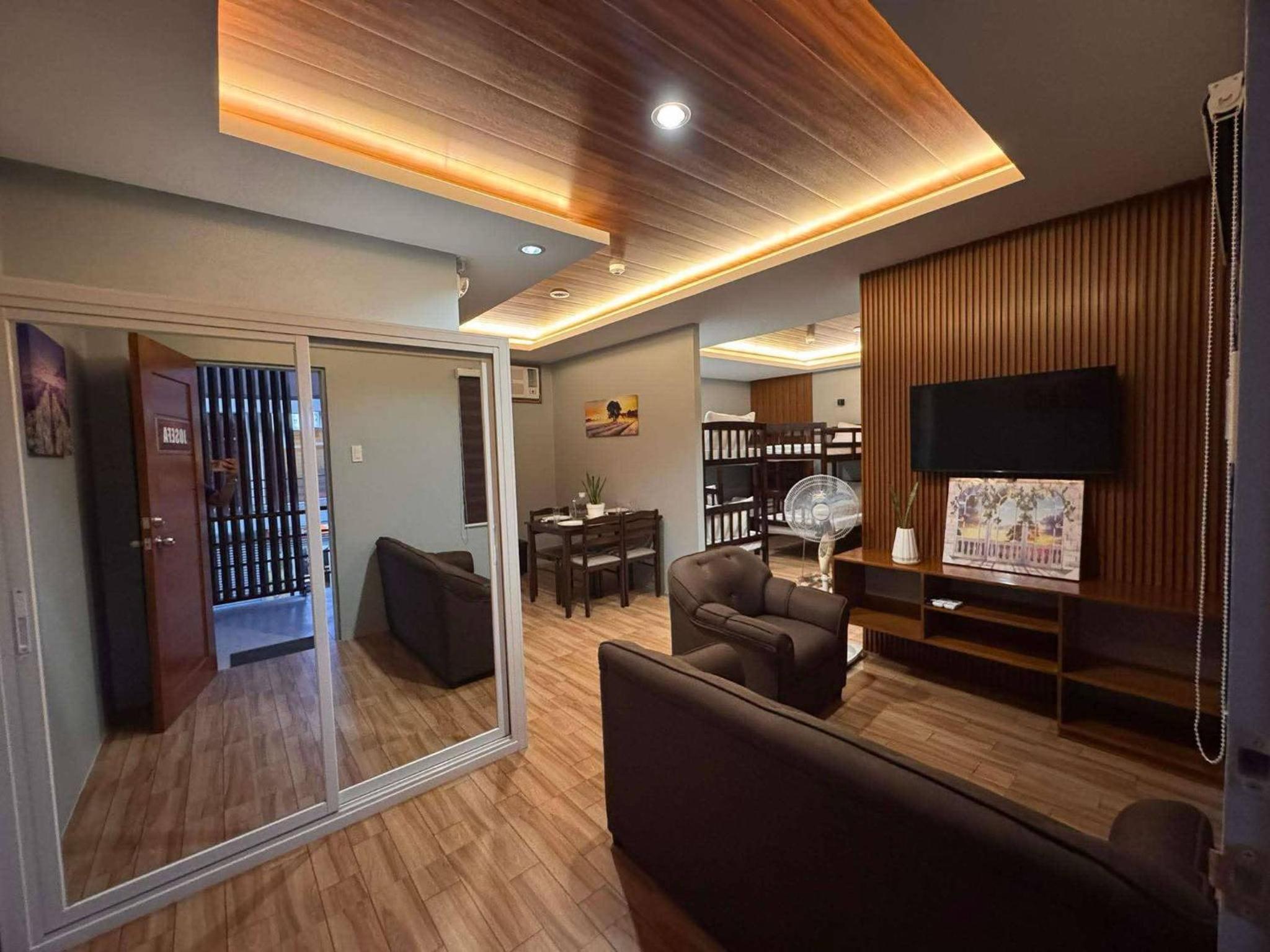 Mixed Dormitory Room