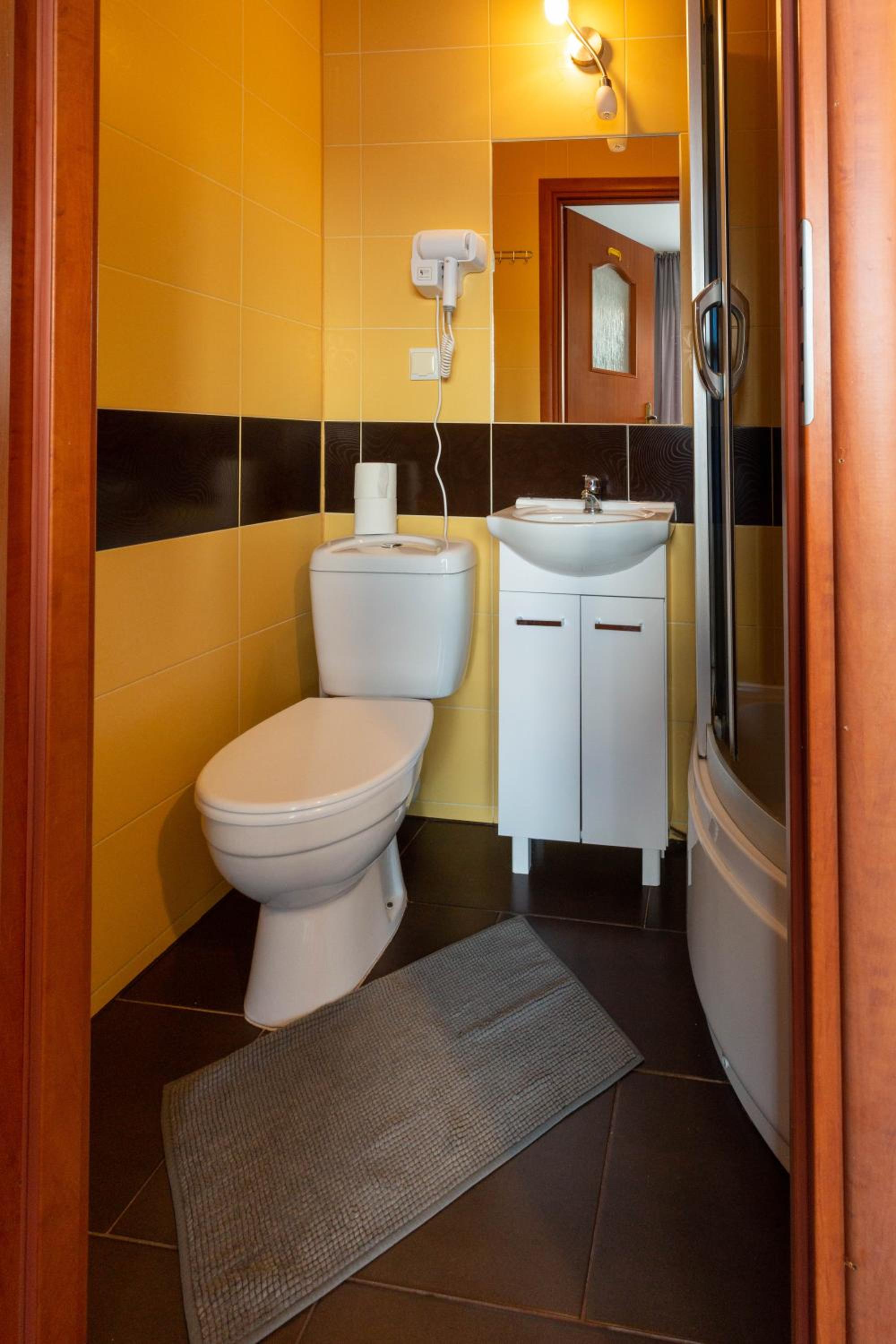 Double Room with Private Bathroom